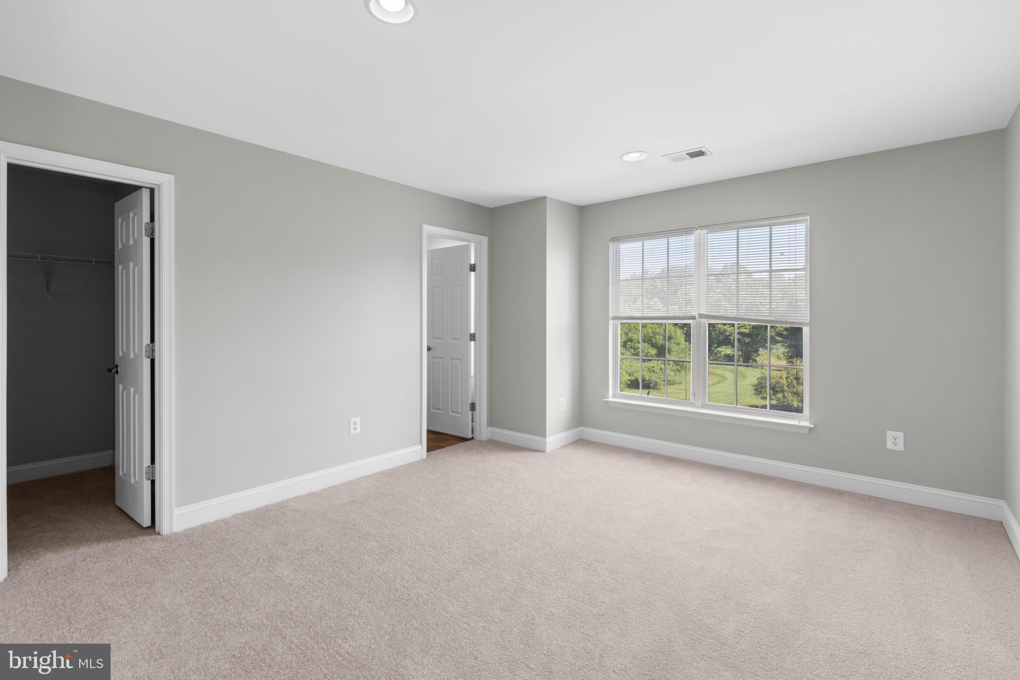 THE VINEYARDS - Residential