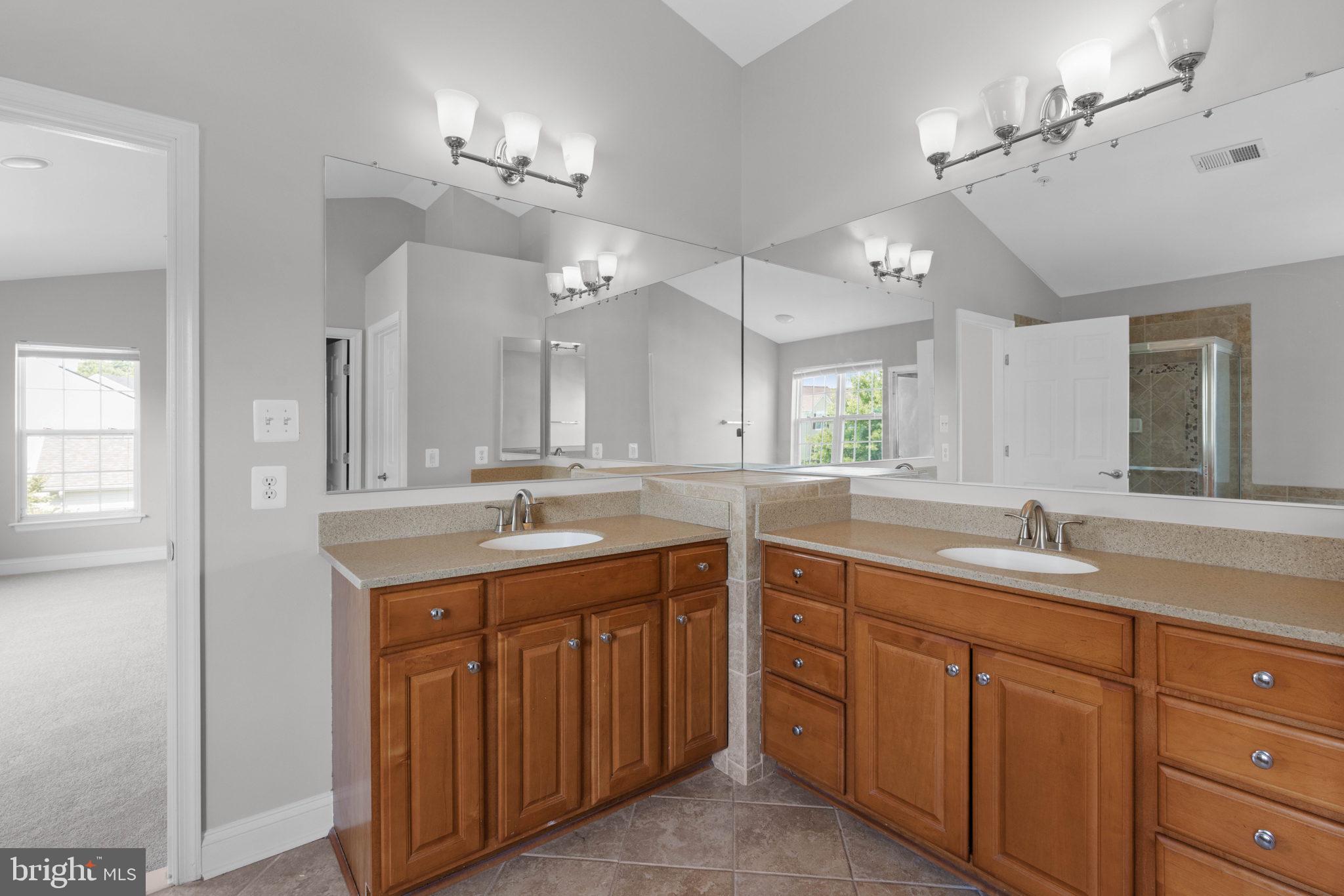 THE VINEYARDS - Residential