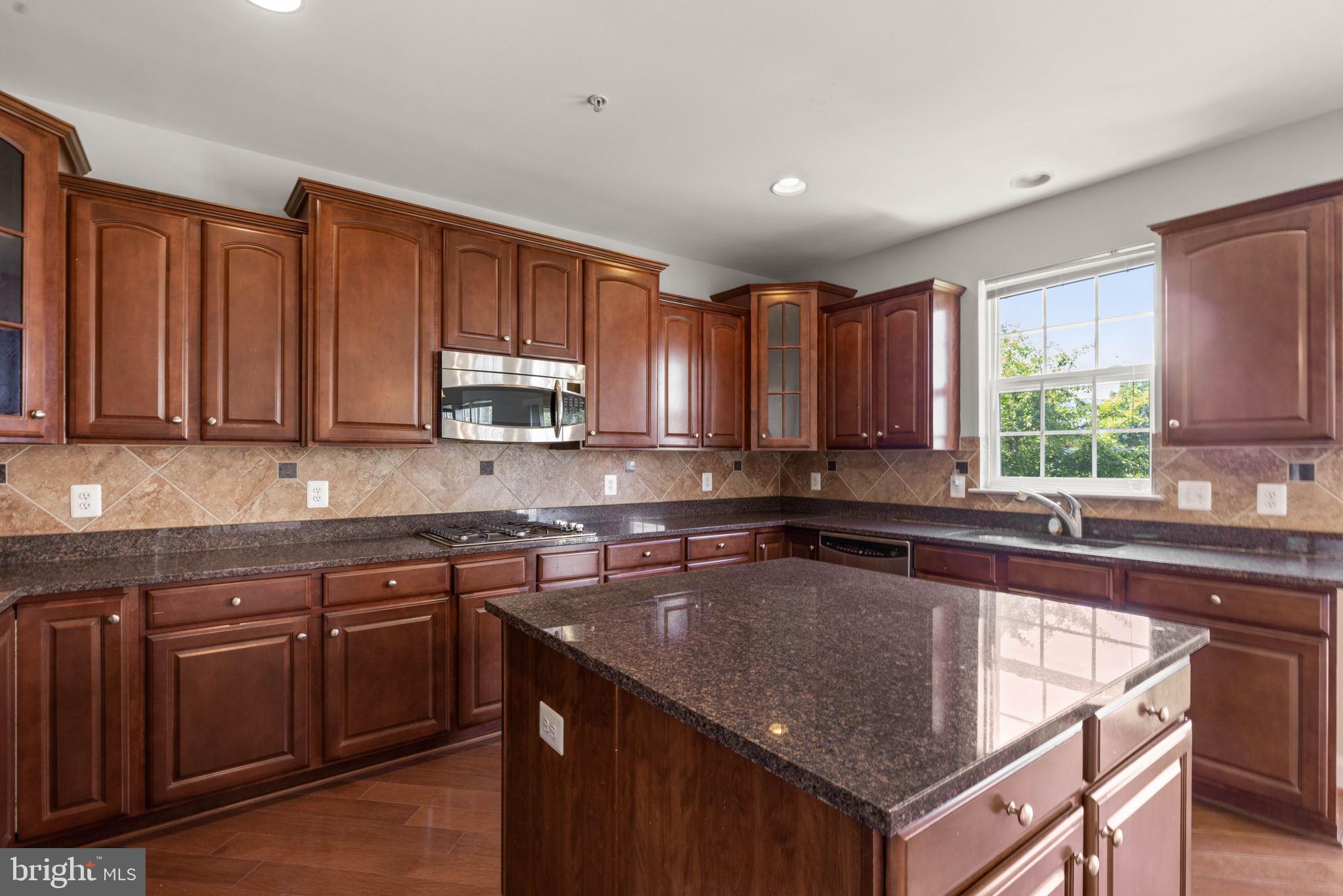 THE VINEYARDS - Residential