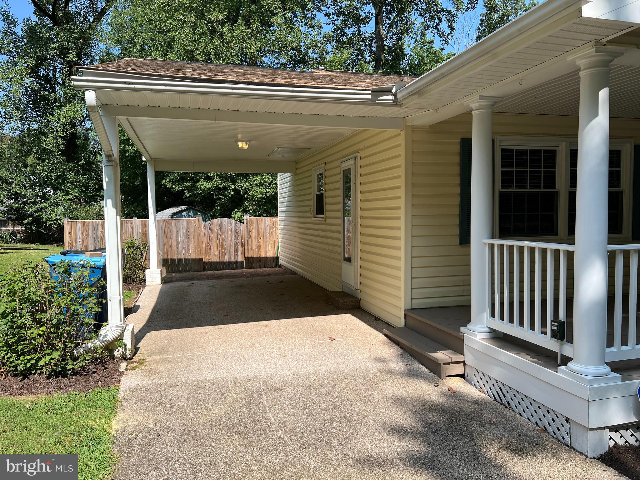 PROVIDENCE WOODS - Residential Lease