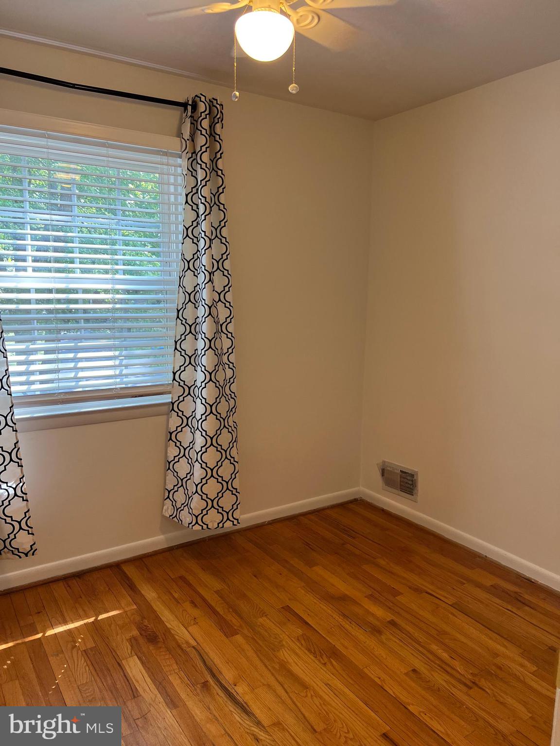 PROVIDENCE WOODS - Residential Lease