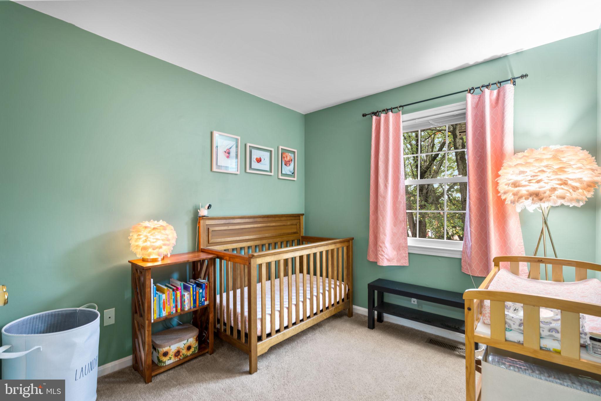 COURTS OF CHANDON - Residential Lease