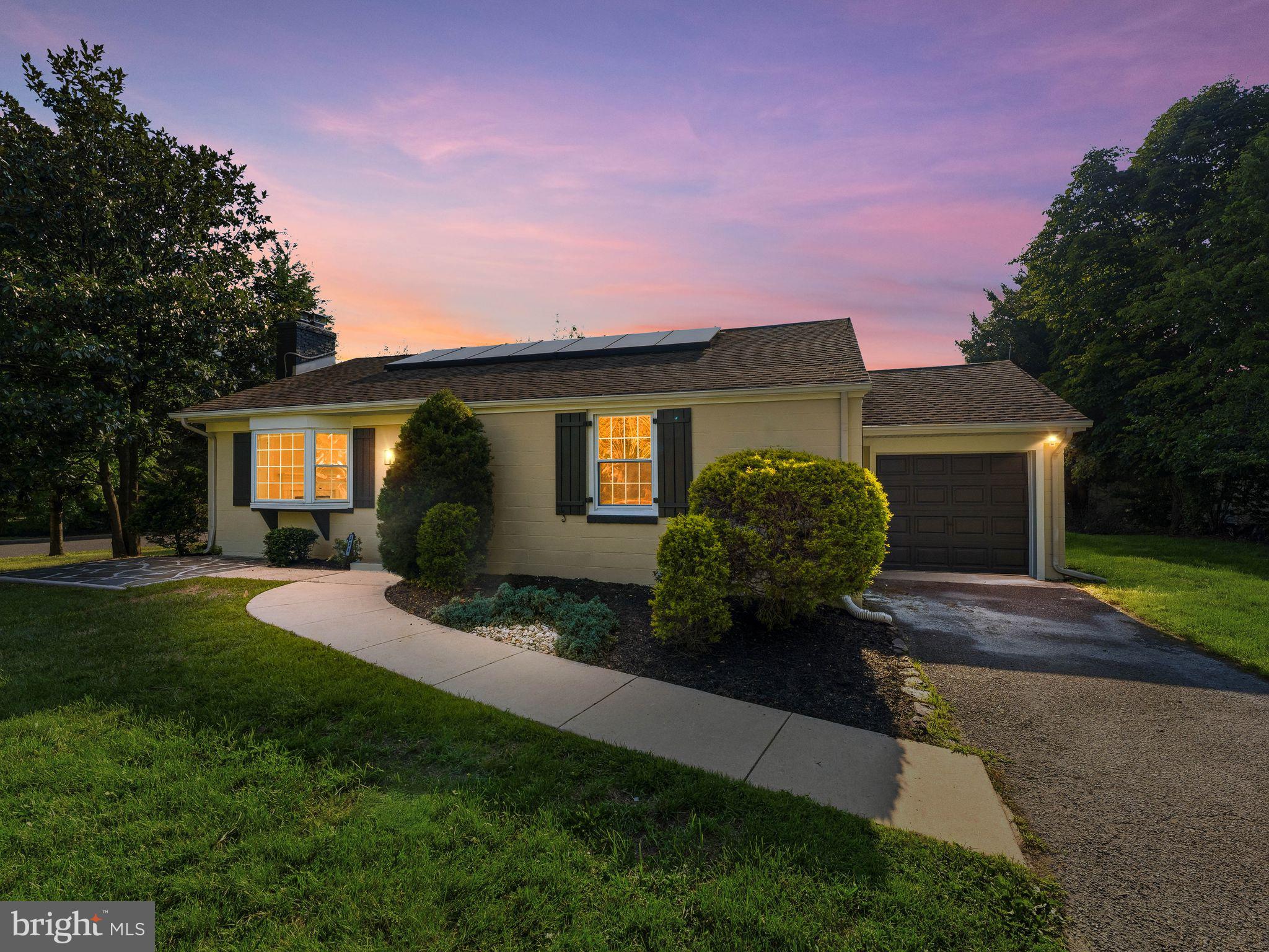 223 N CROPWELL ROAD
