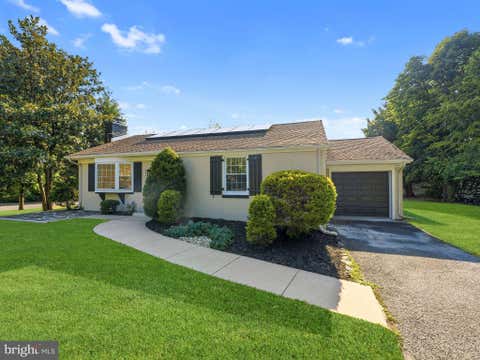 Homes For Sale - 223 N Cropwell Road<br/> MARLTON, NJ 08053
