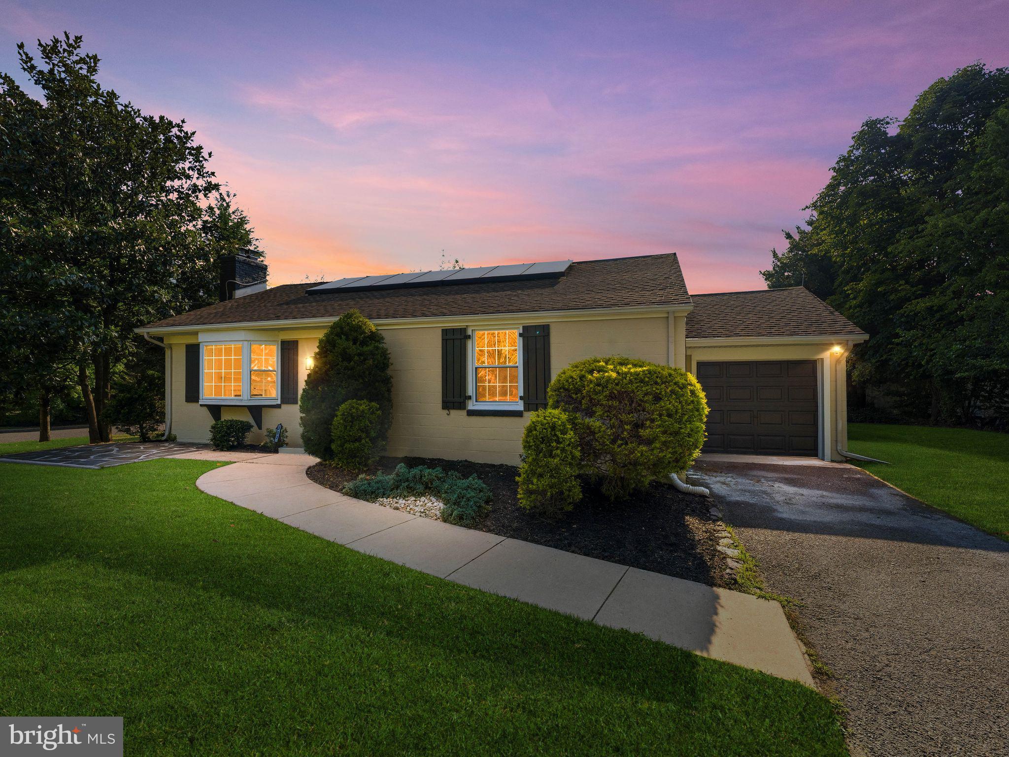 223 N CROPWELL ROAD