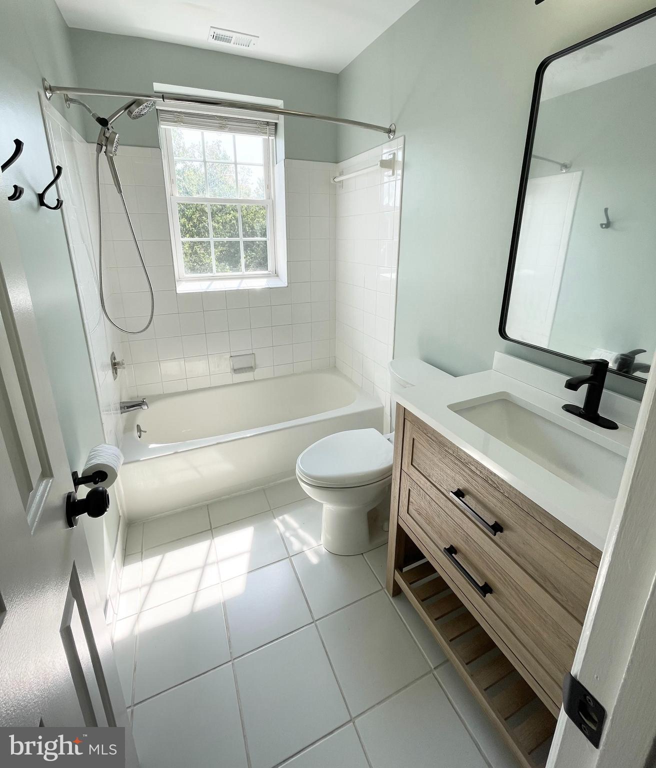 FAIRLINGTON VILLAGES - Residential Lease