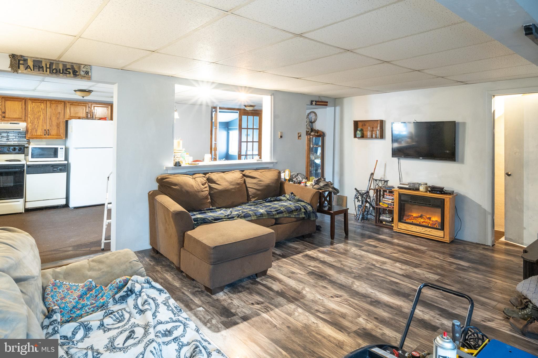 136 E GARIBALDI AVENUE