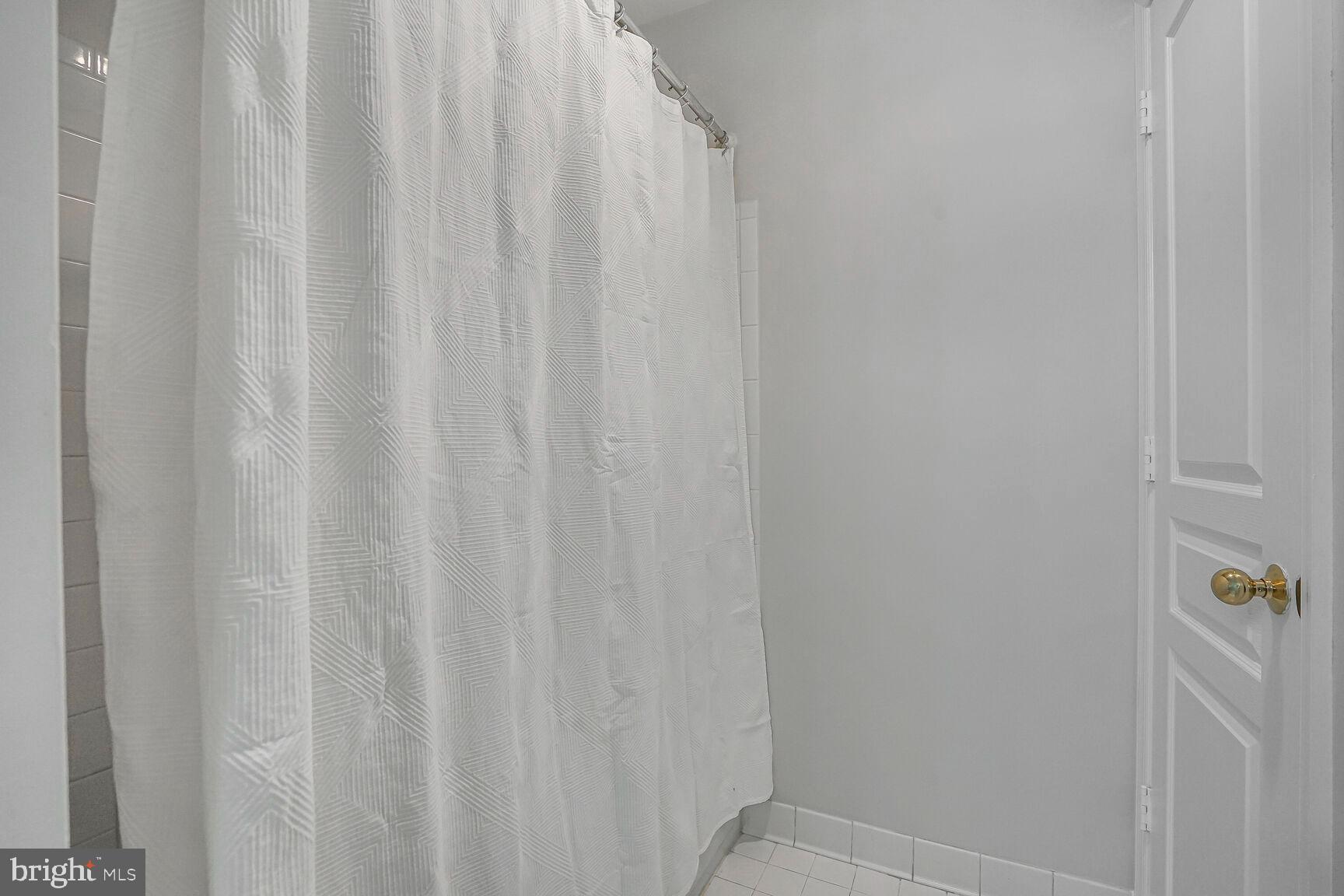 SAVOY PARK CONDOMINIUMS - Residential