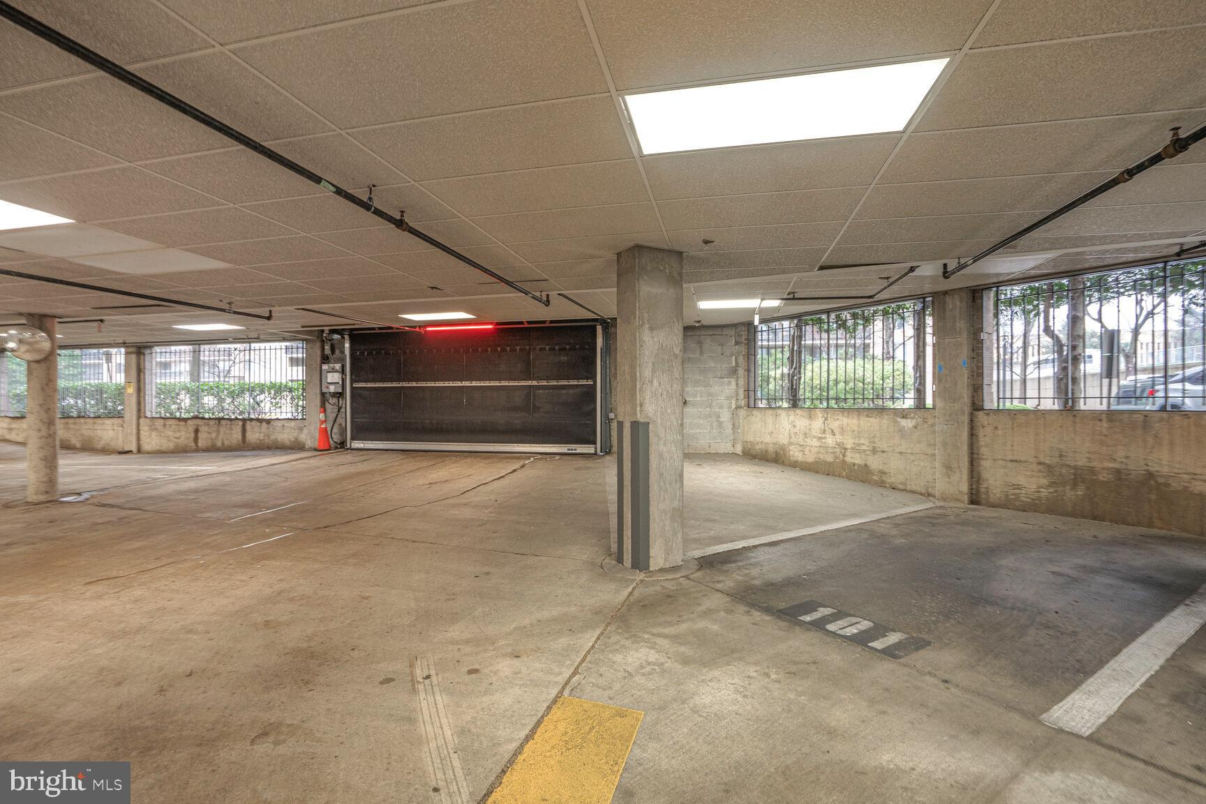 SAVOY PARK CONDOMINIUMS - Residential