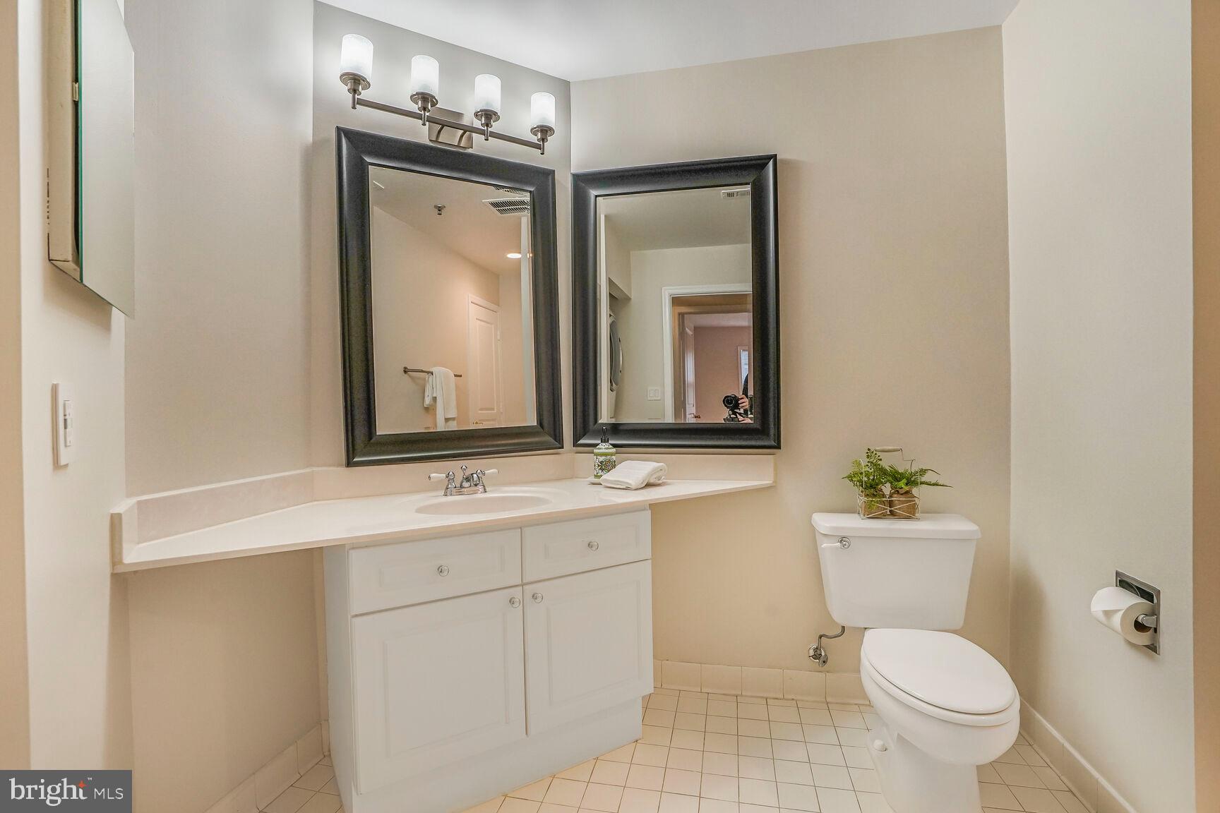 SAVOY PARK CONDOMINIUMS - Residential