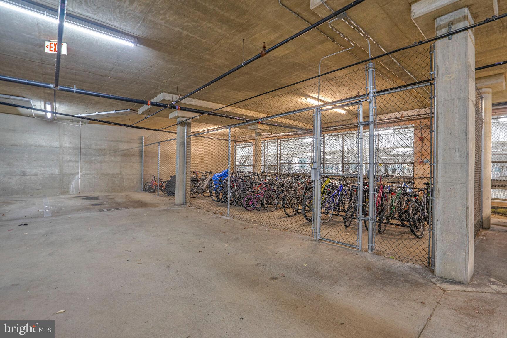 SAVOY PARK CONDOMINIUMS - Residential