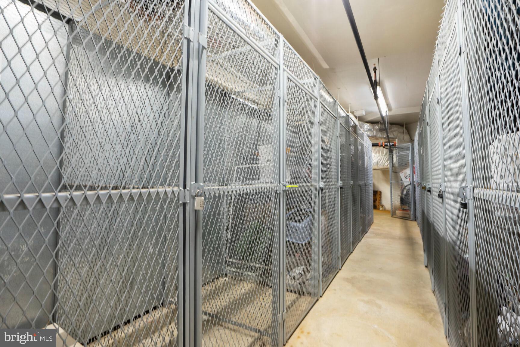 SAVOY PARK CONDOMINIUMS - Residential