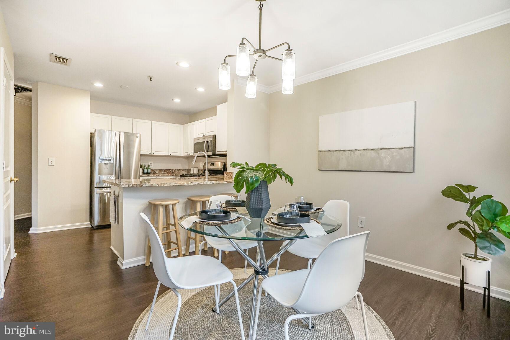 SAVOY PARK CONDOMINIUMS - Residential