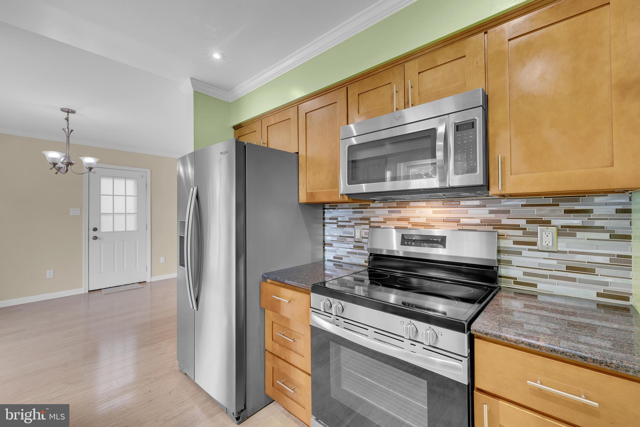 COLONIAL VIL - Residential