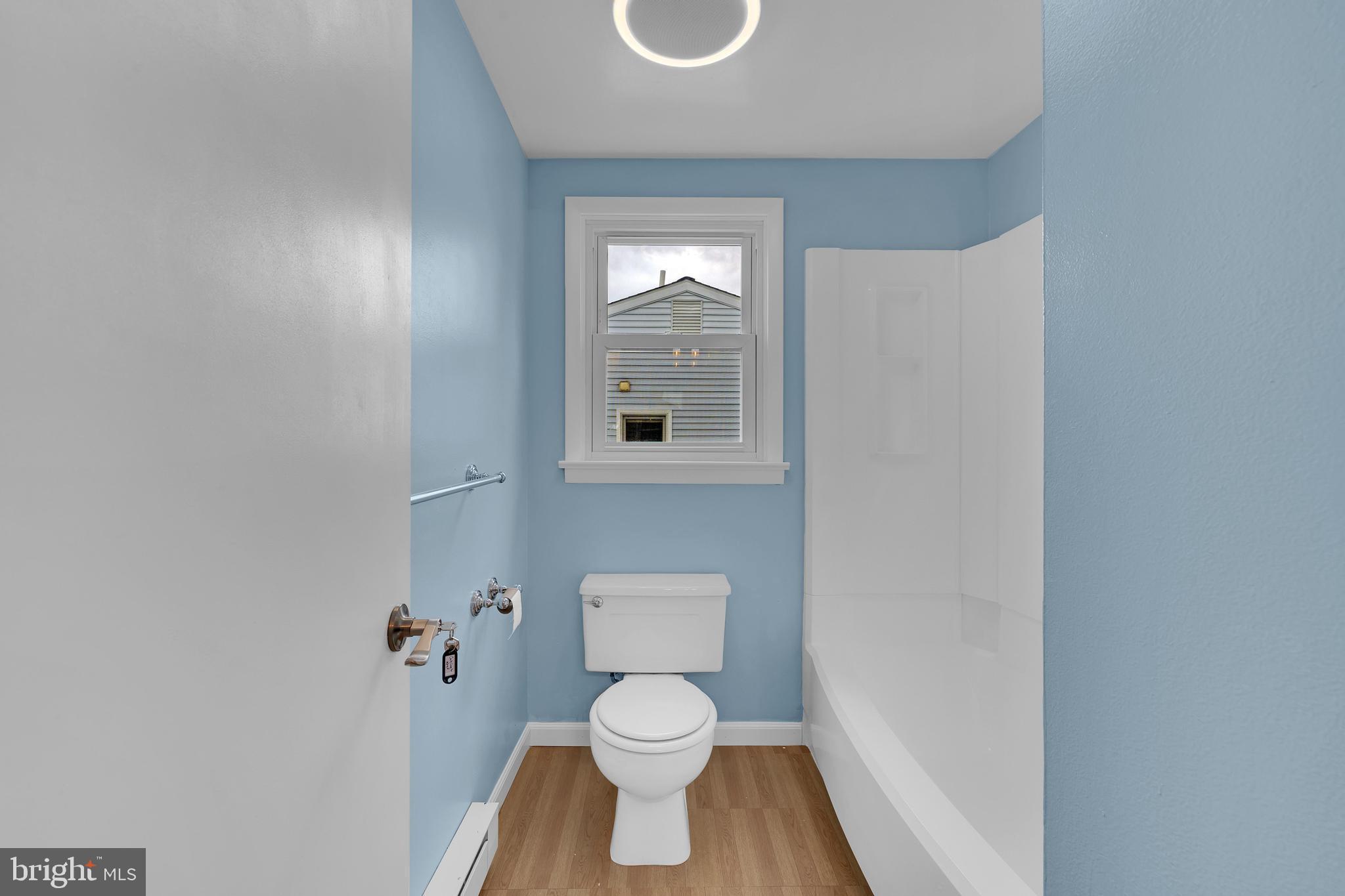 COLONIAL VIL - Residential