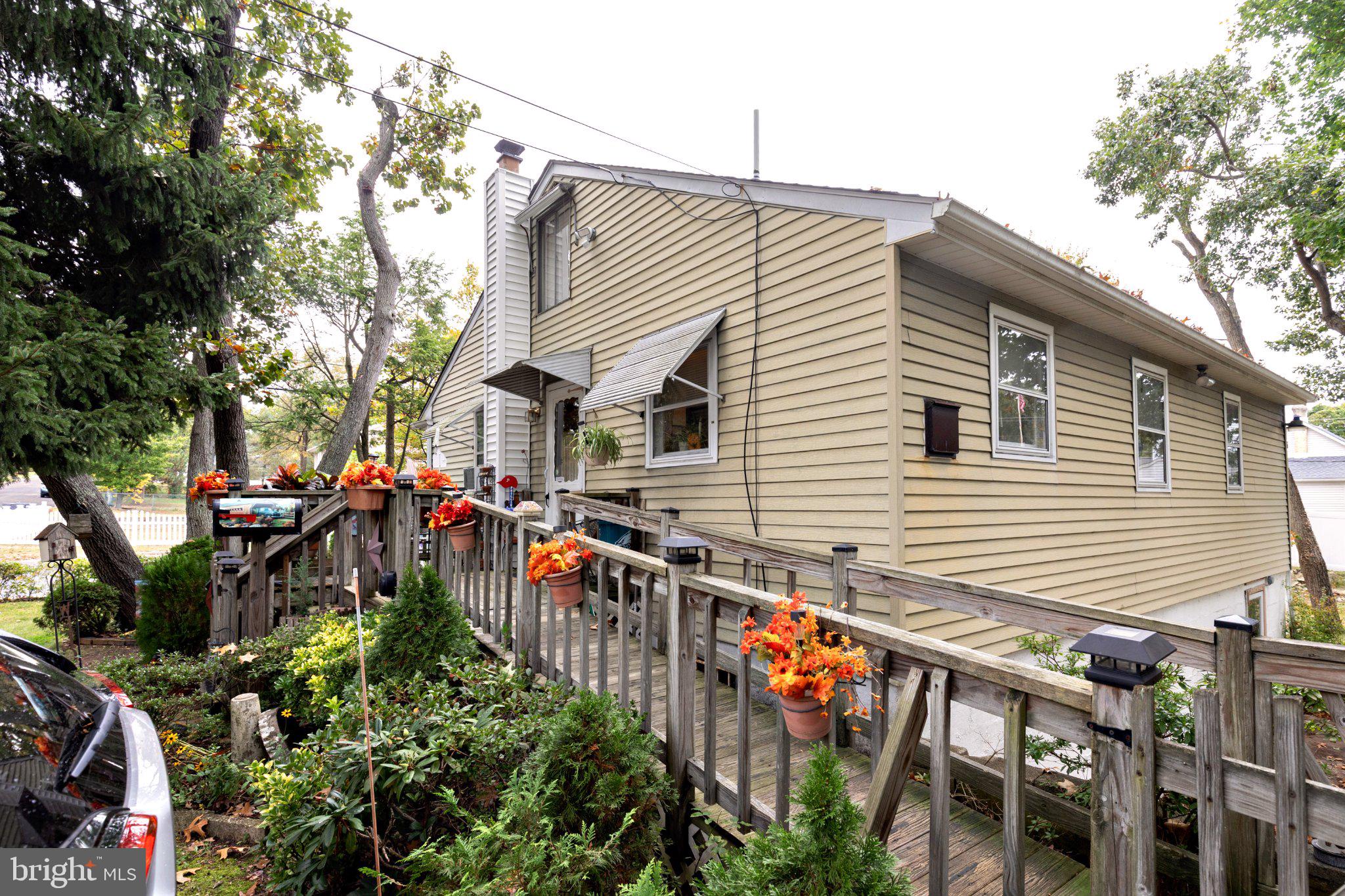 40 W EVANSON AVENUE W