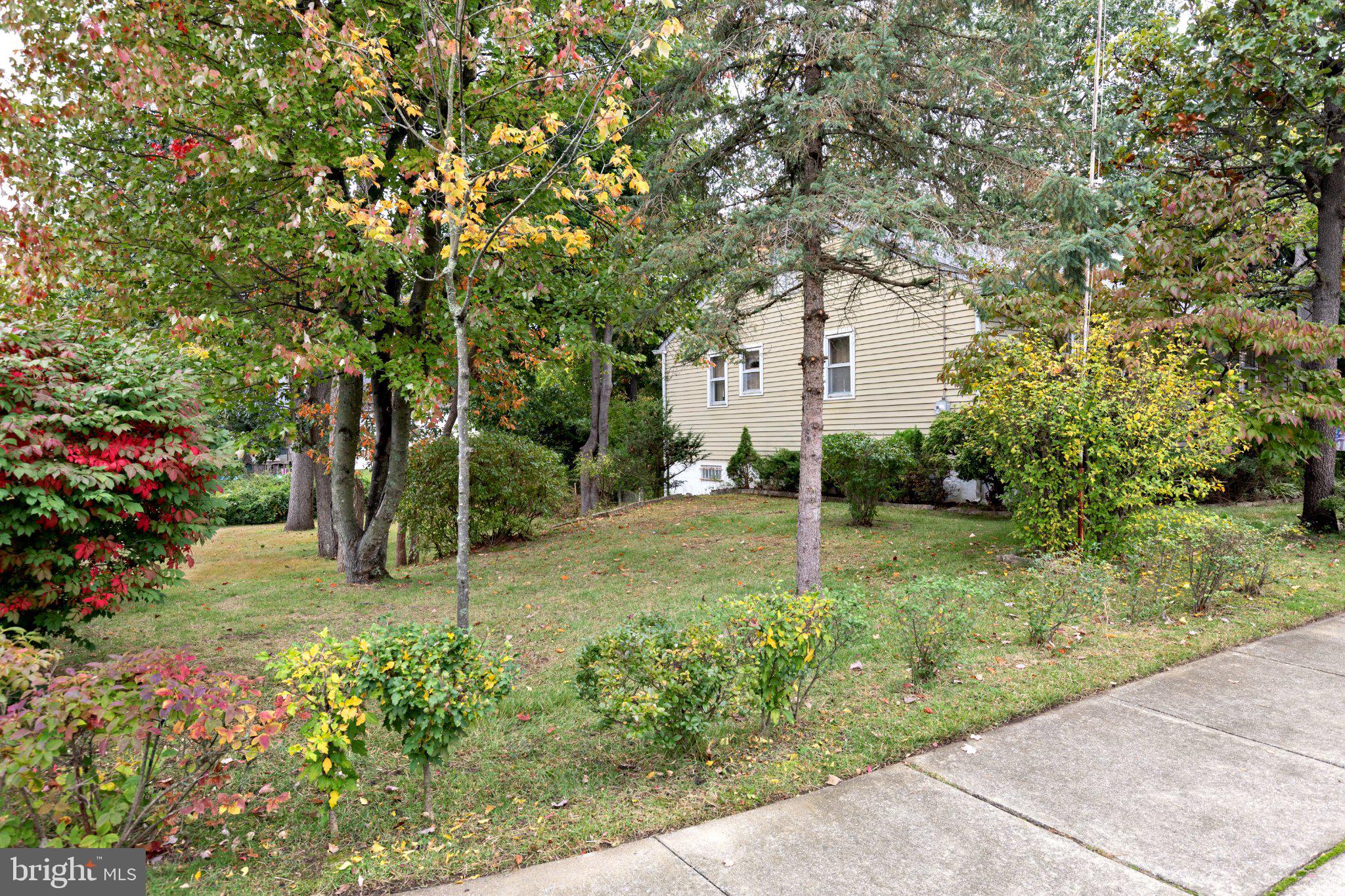 40 W EVANSON AVENUE W