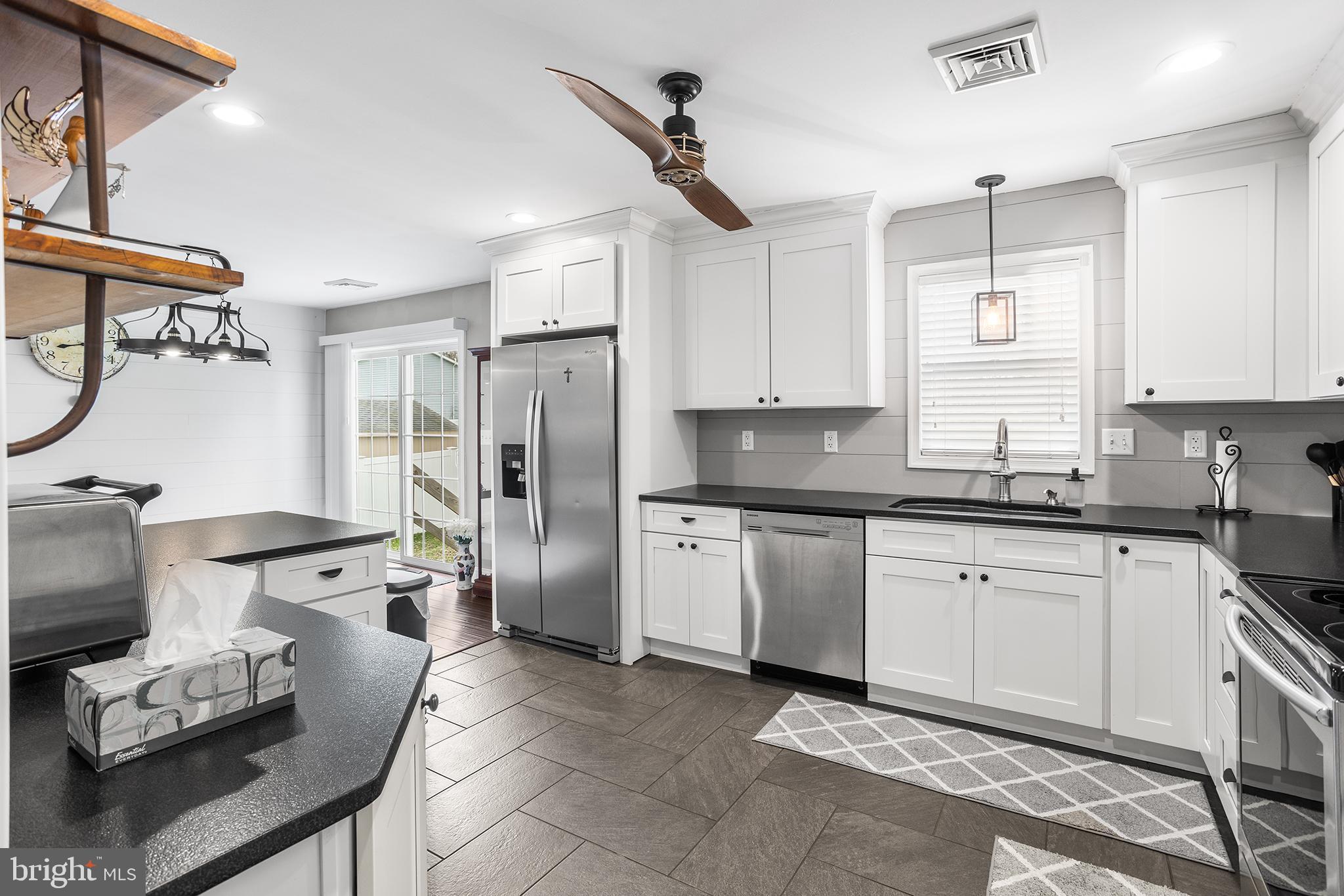 POTTSGROVE - Residential