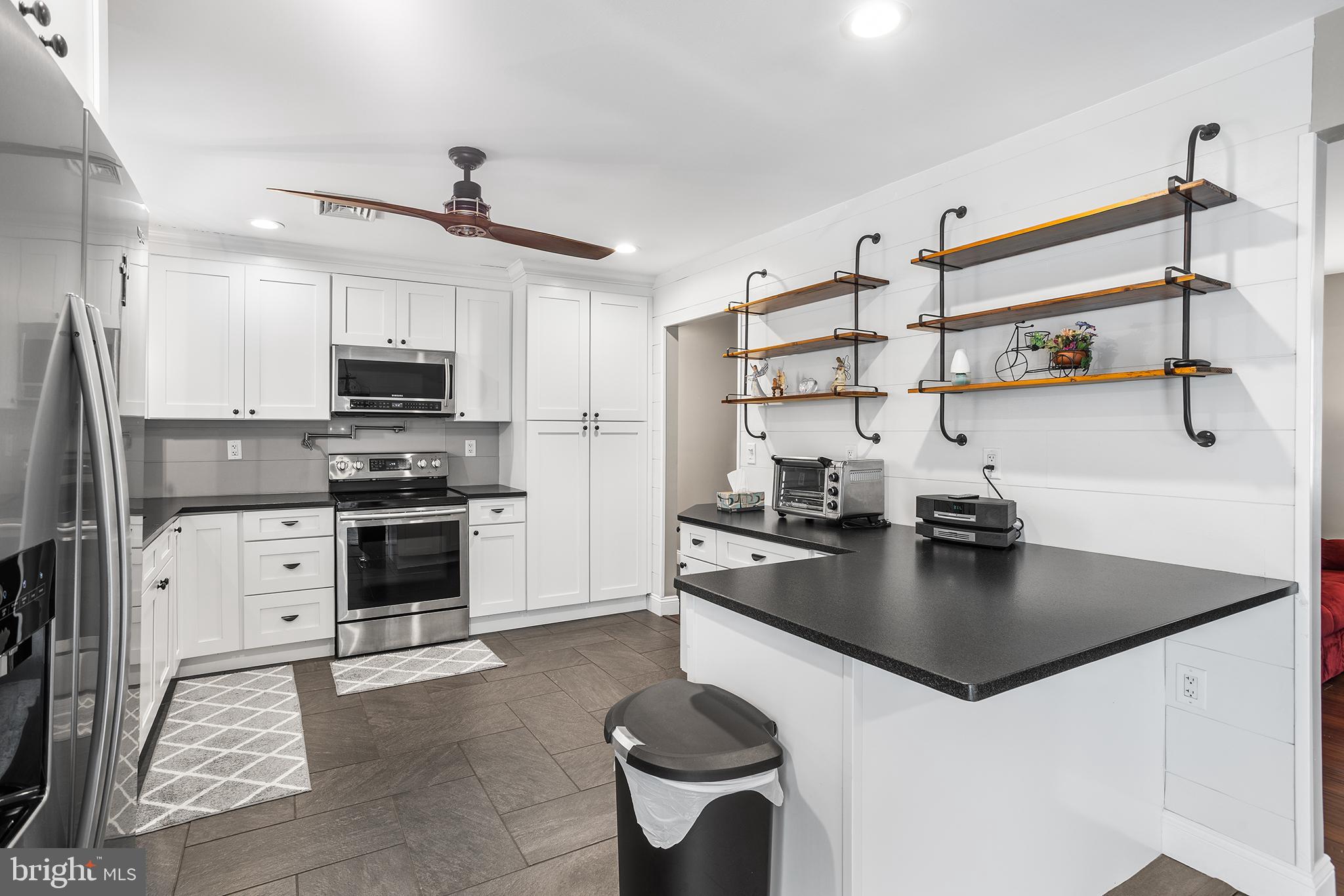 POTTSGROVE - Residential