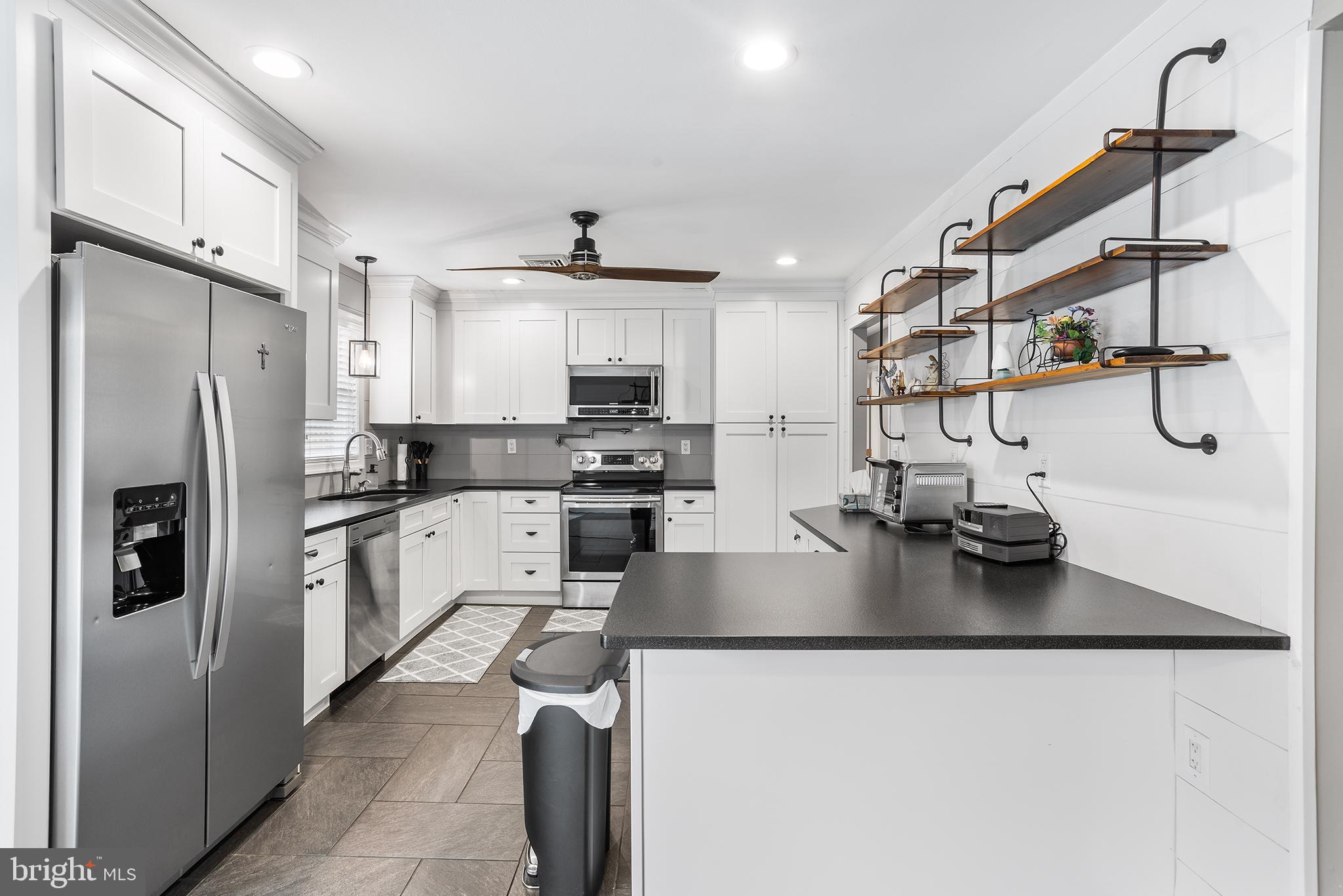 POTTSGROVE - Residential