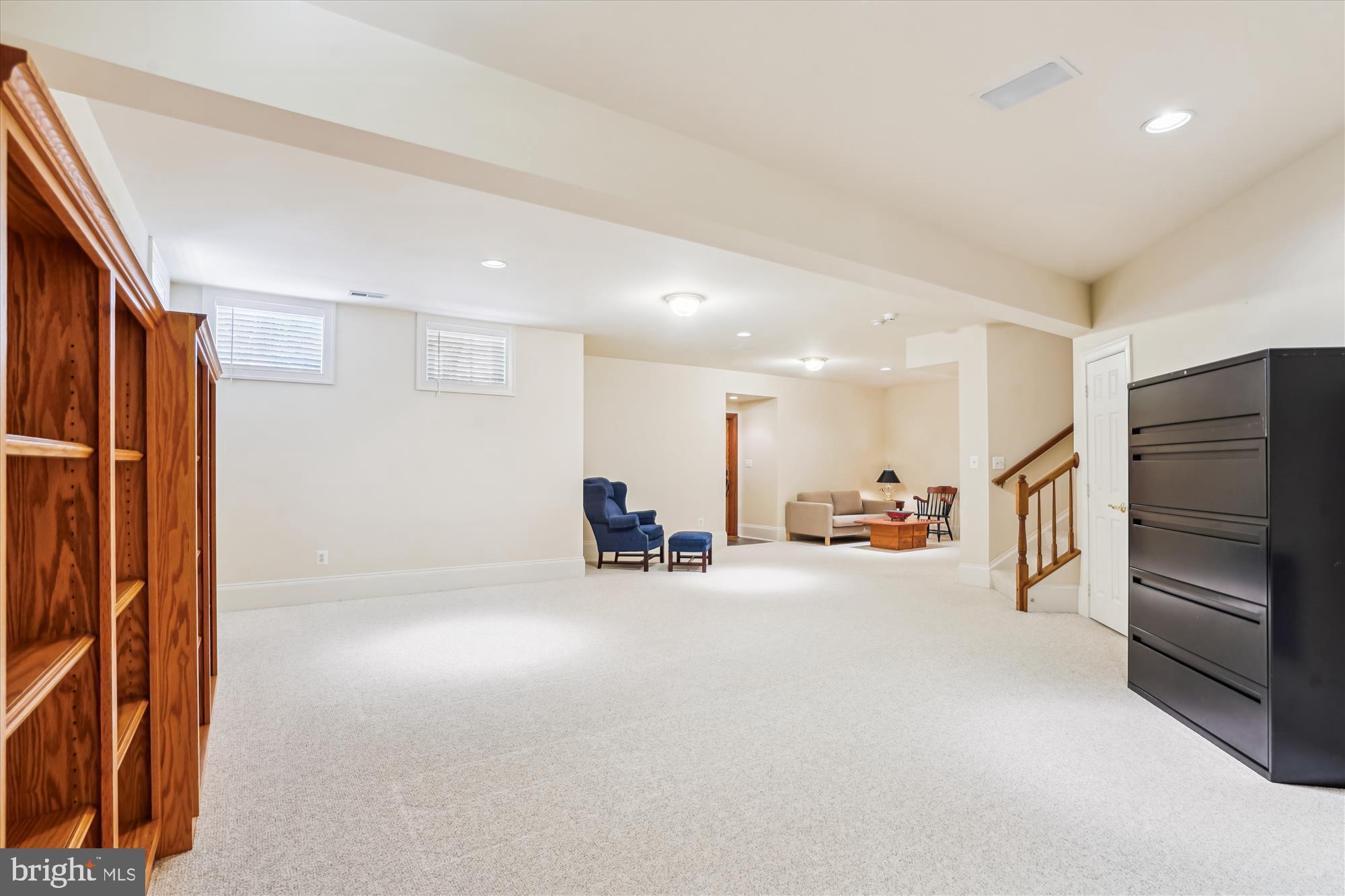 WILLIAMSBURG COMMONS - Residential