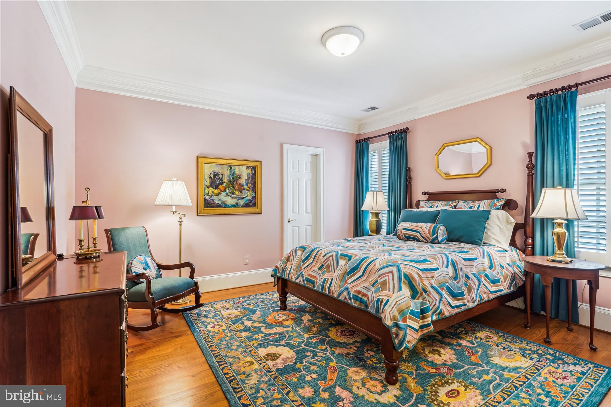 WILLIAMSBURG COMMONS - Residential