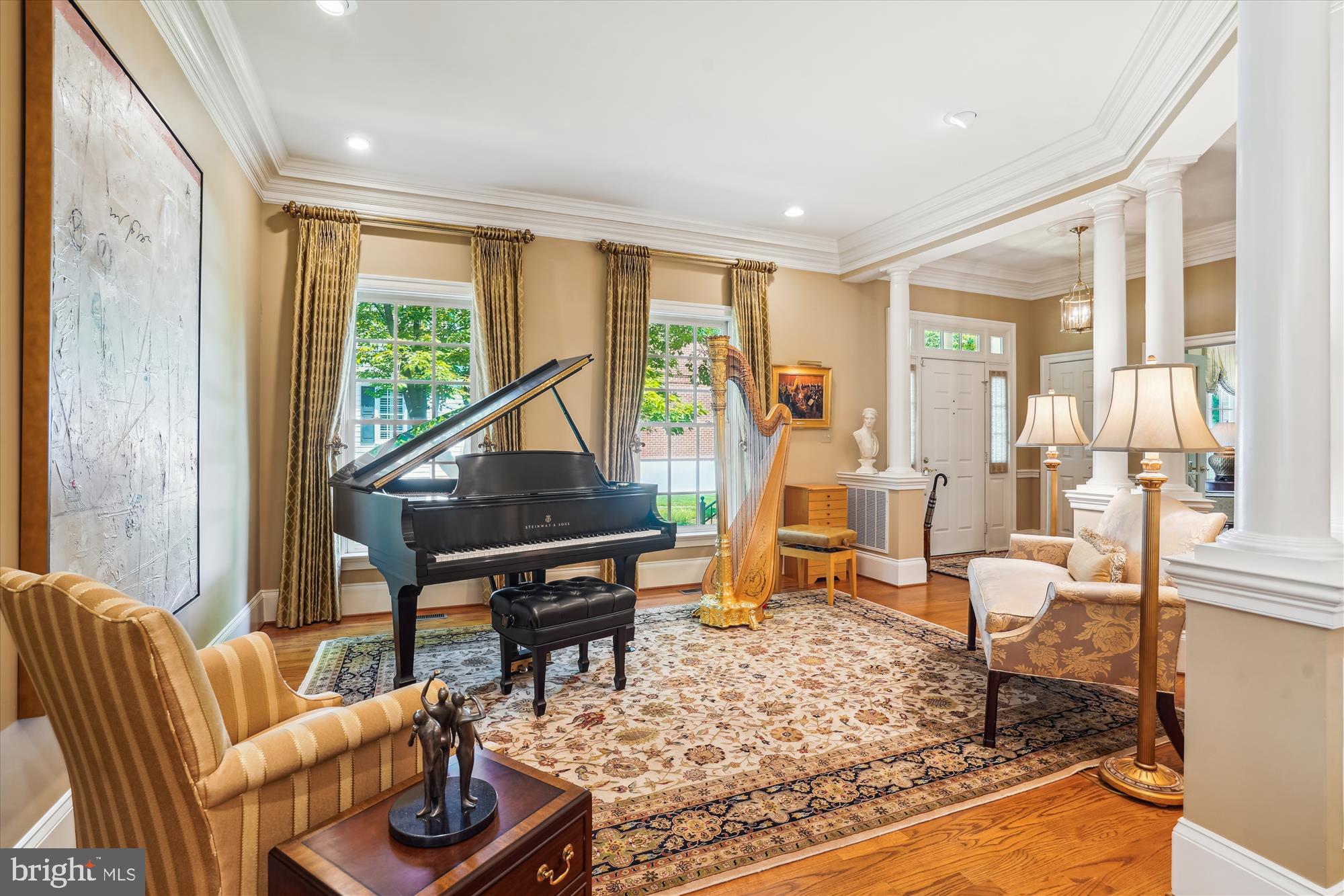 WILLIAMSBURG COMMONS - Residential