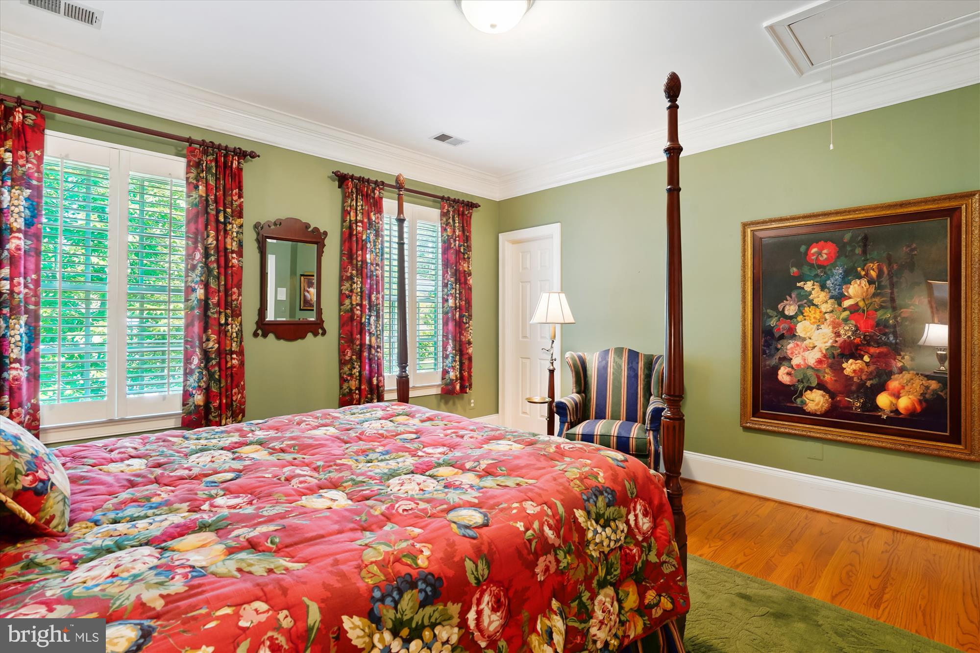 WILLIAMSBURG COMMONS - Residential