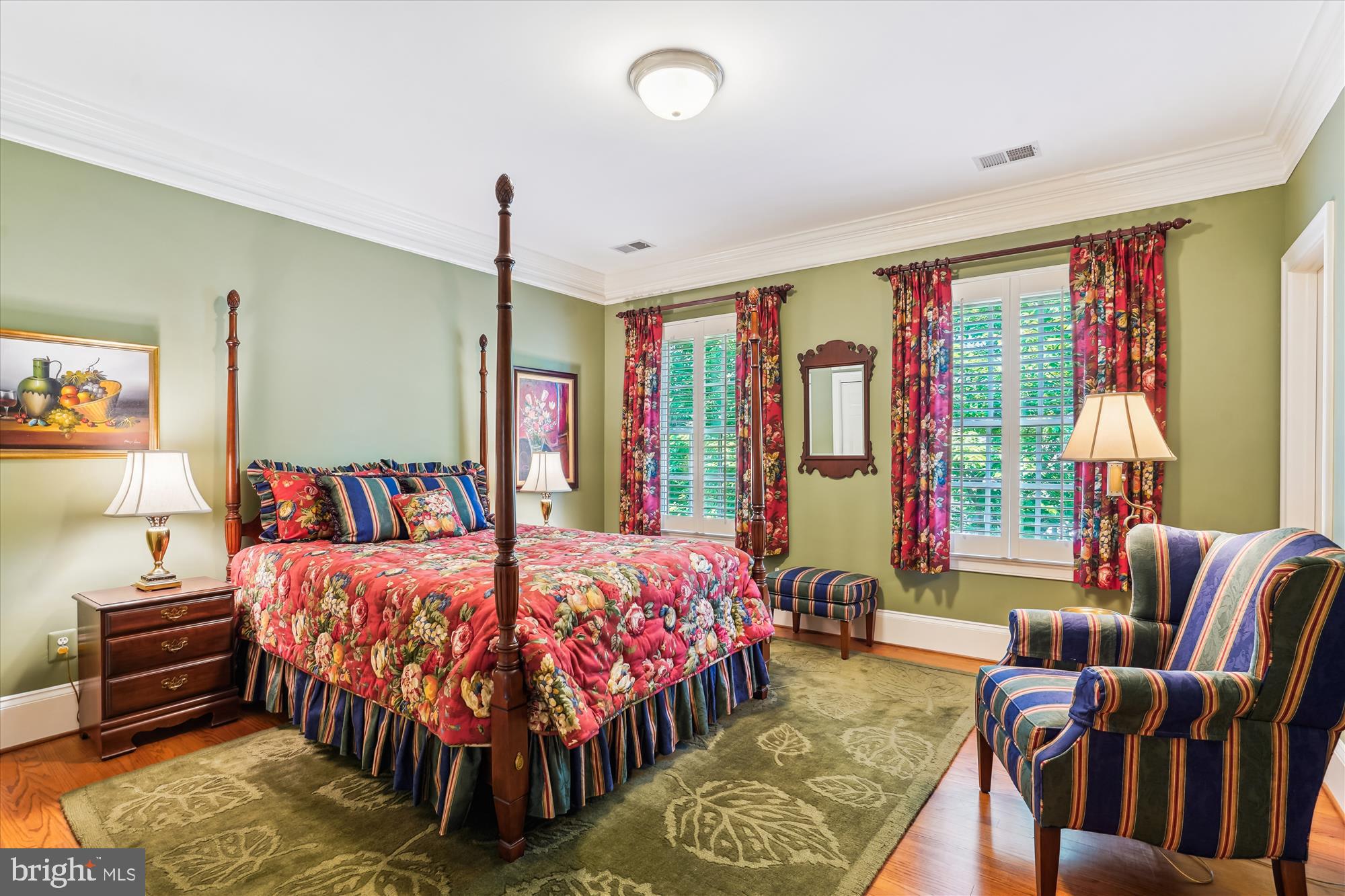 WILLIAMSBURG COMMONS - Residential