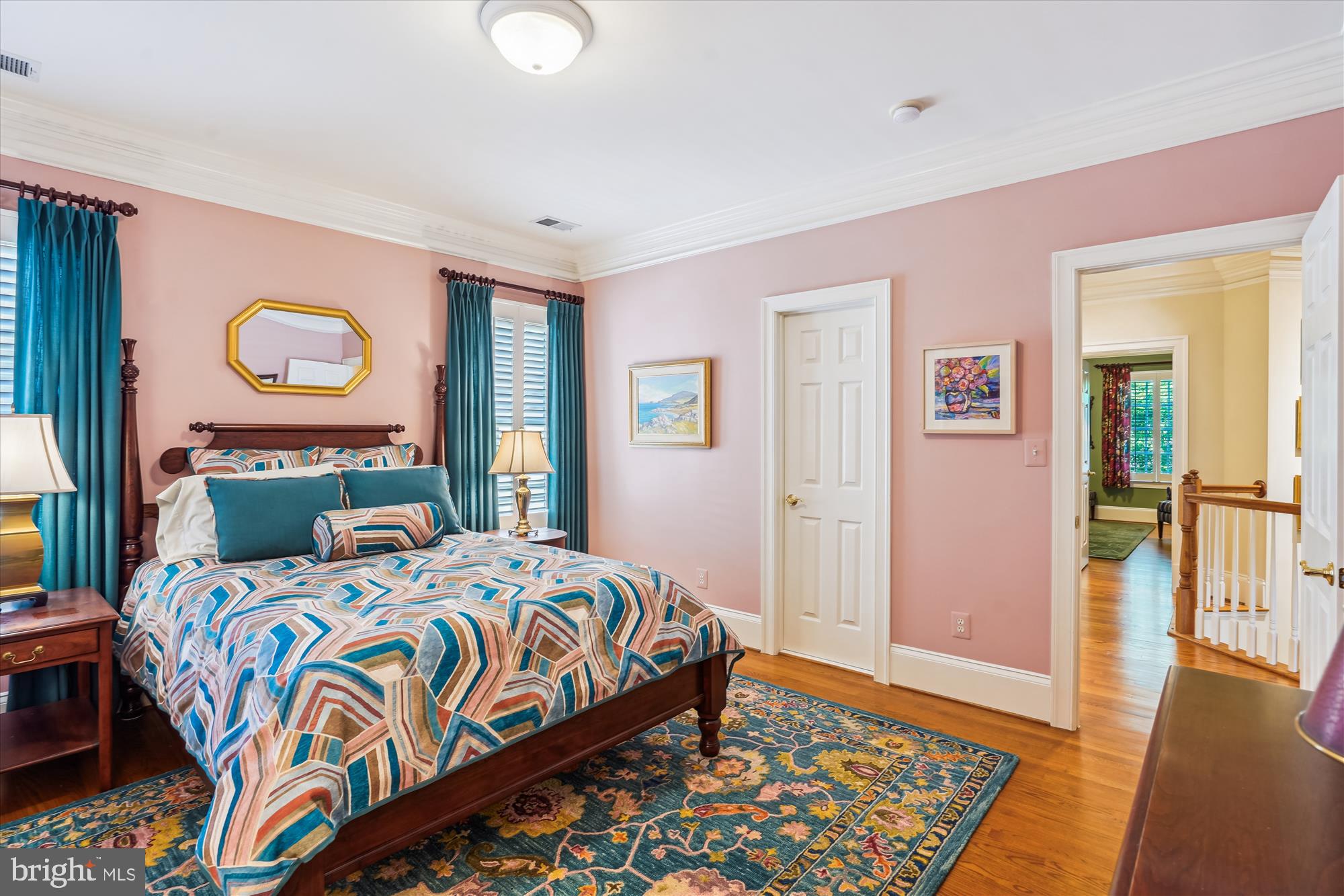 WILLIAMSBURG COMMONS - Residential