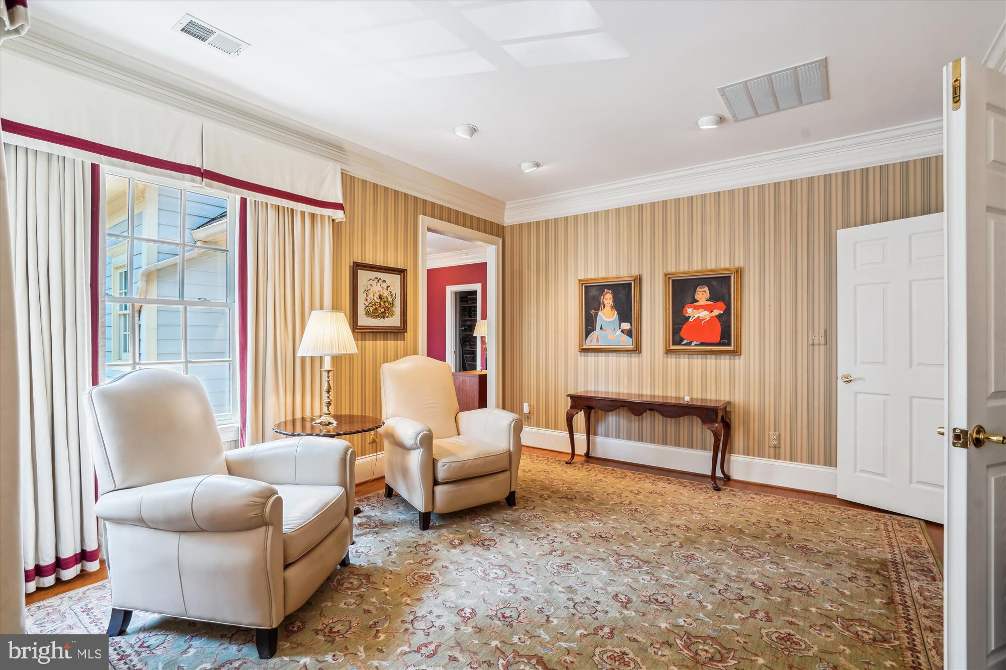 WILLIAMSBURG COMMONS - Residential