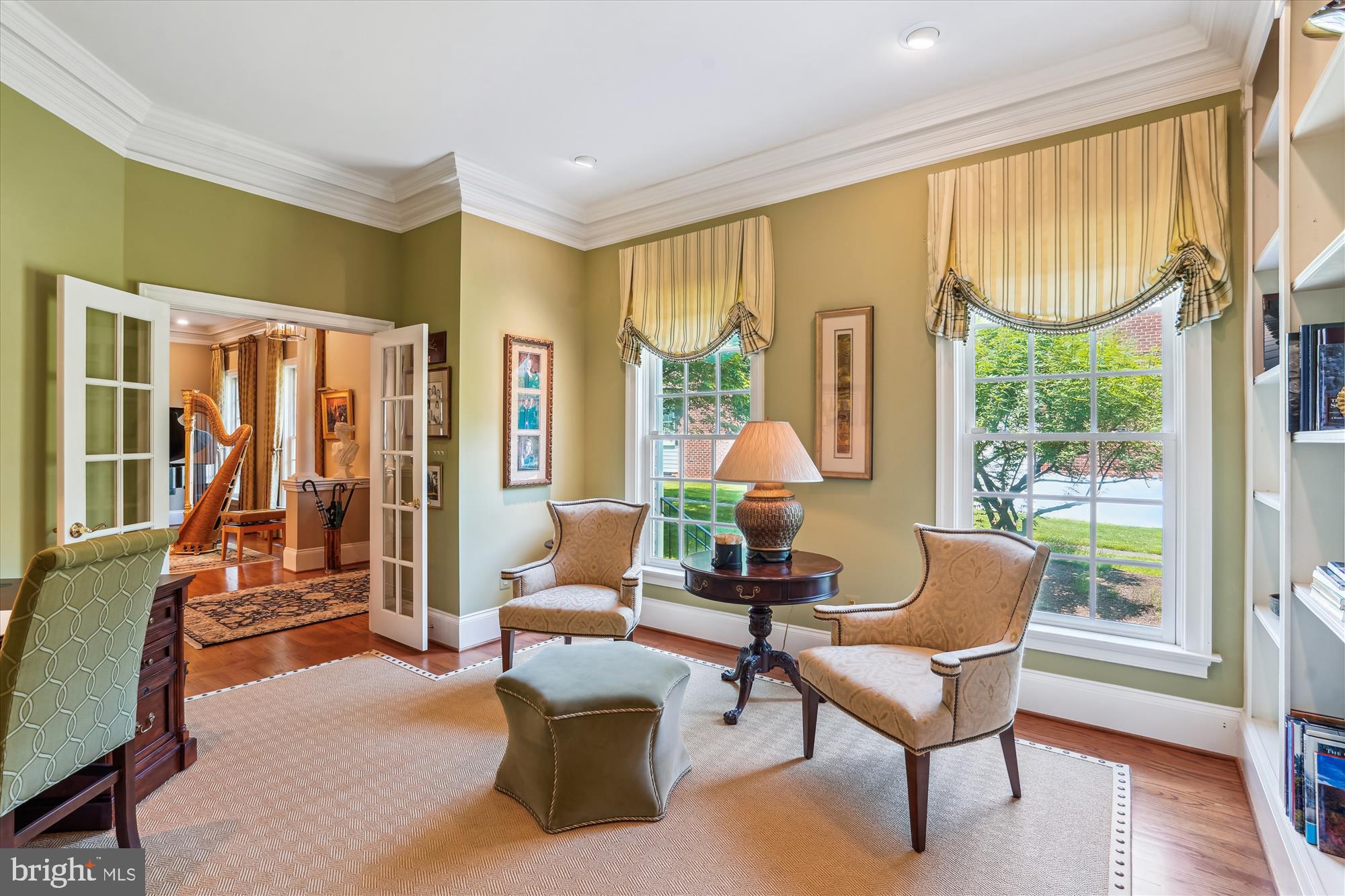 WILLIAMSBURG COMMONS - Residential