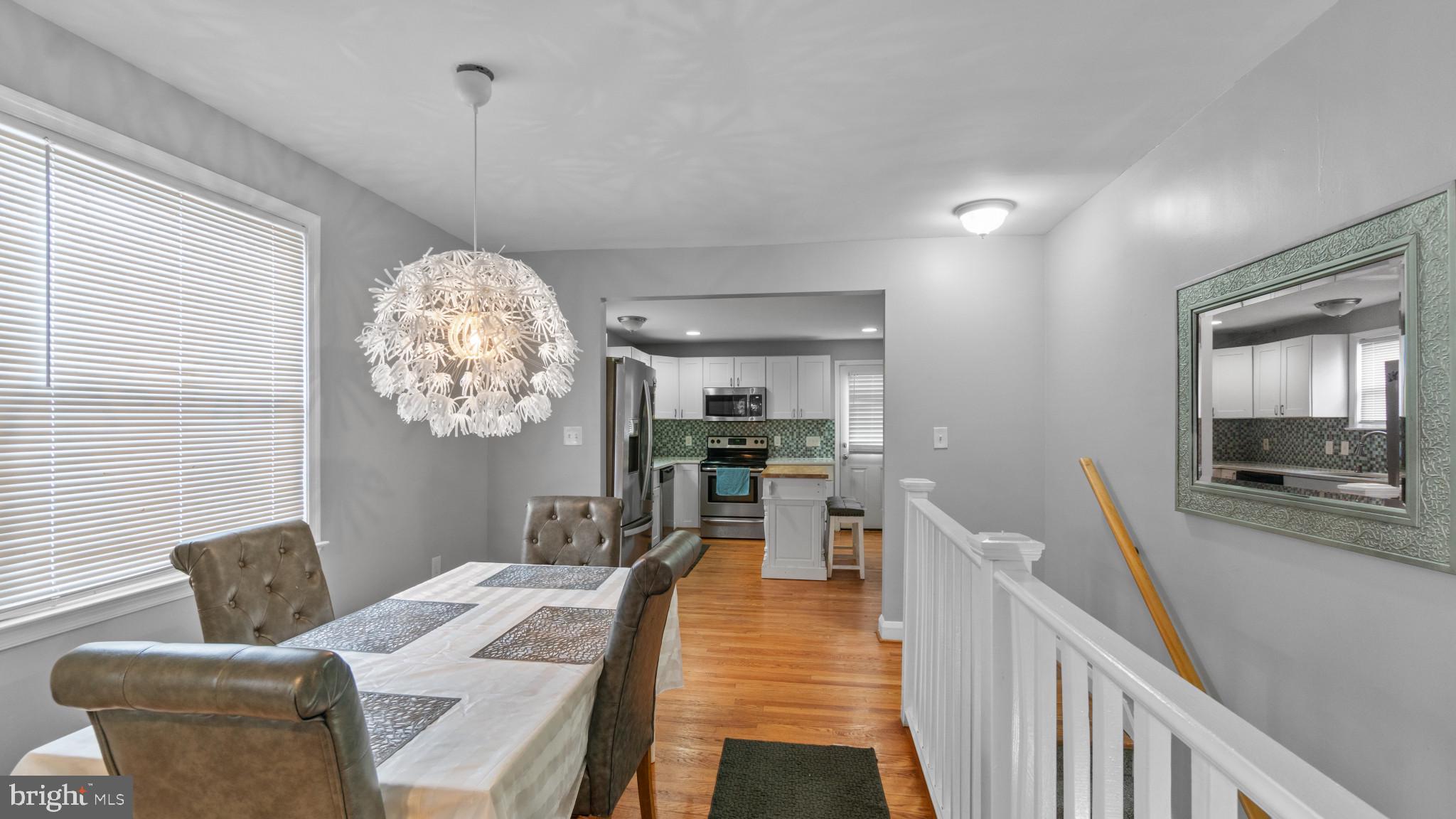 PARADISE MANOR - Residential