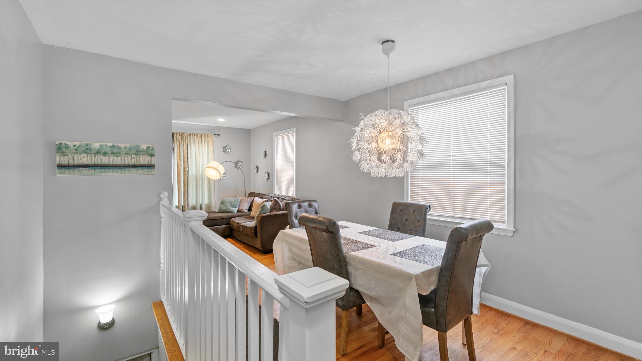 PARADISE MANOR - Residential