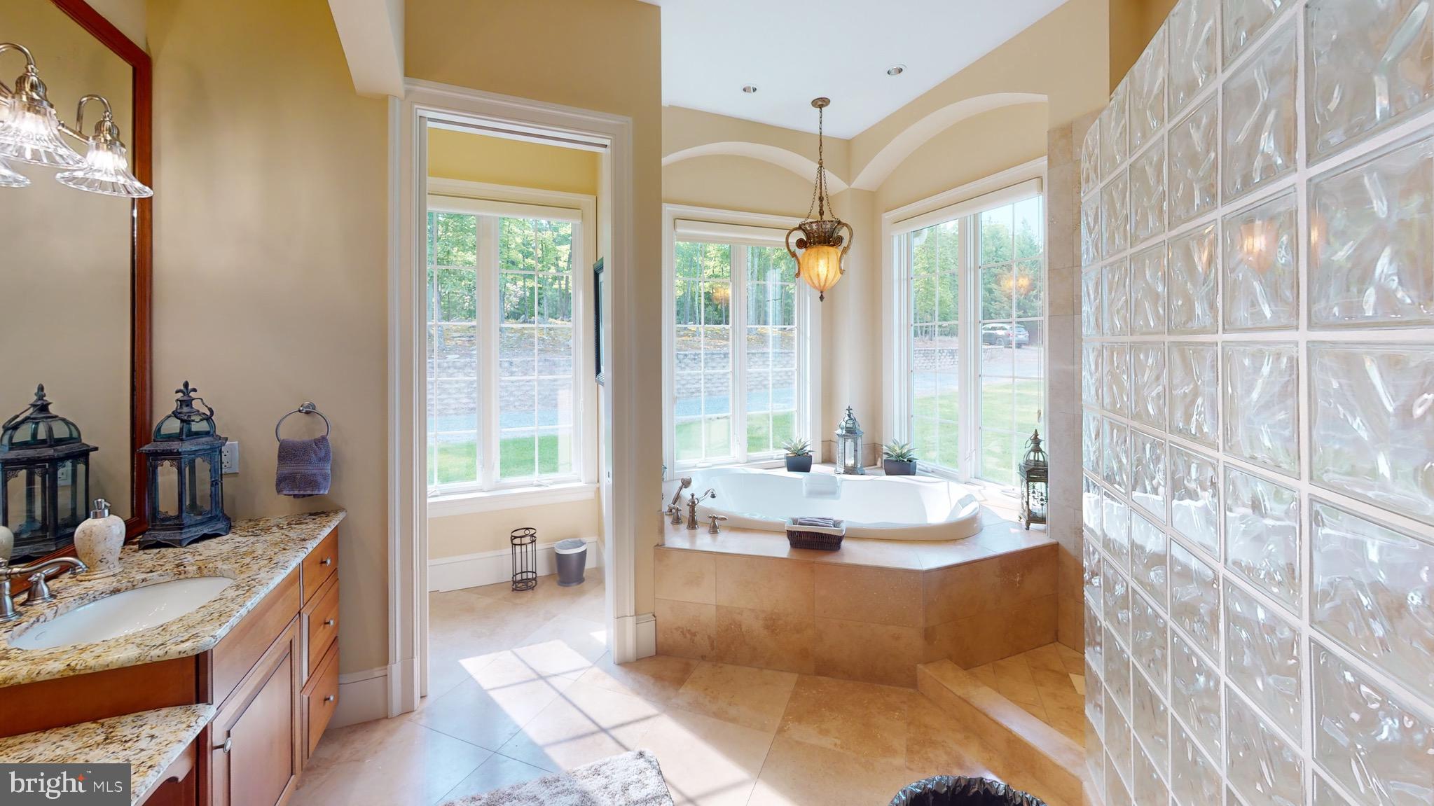 RIVER RIDGE - Residential