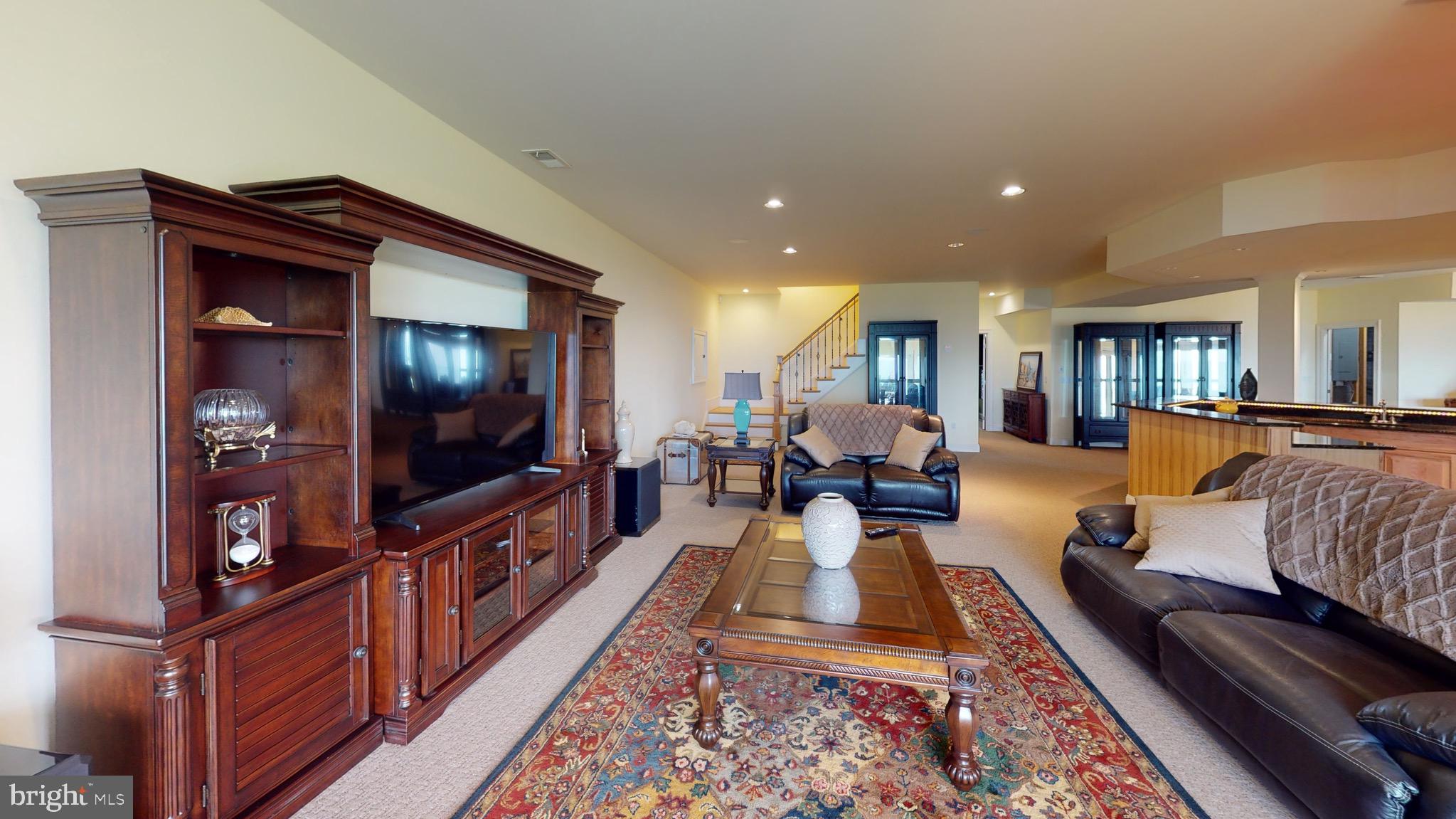 RIVER RIDGE - Residential