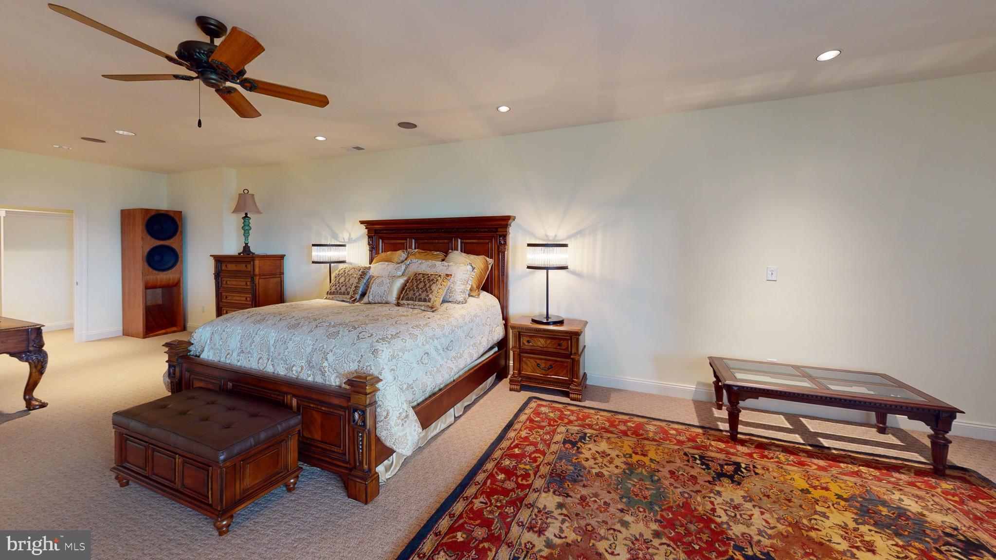 RIVER RIDGE - Residential