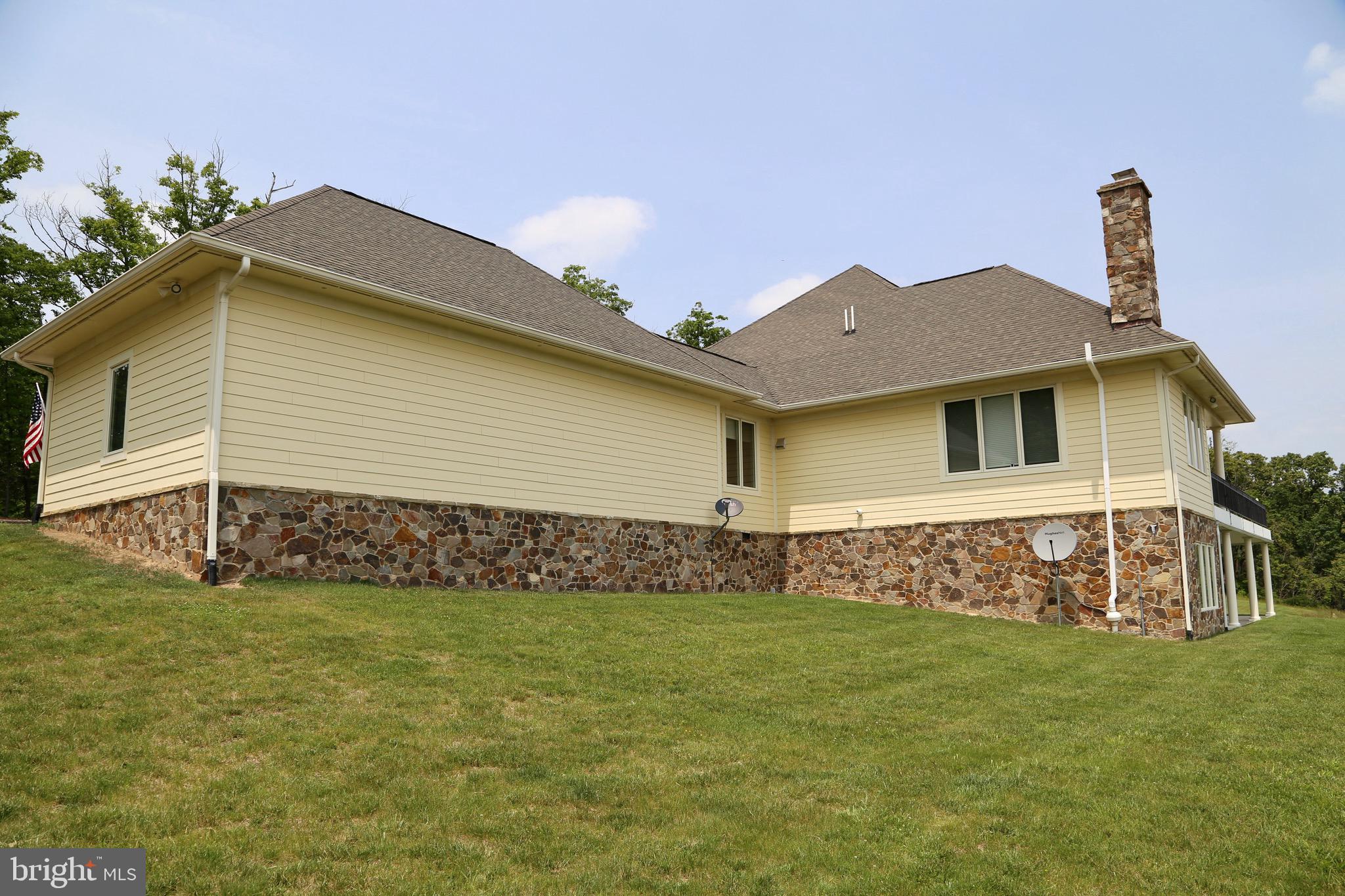 RIVER RIDGE - Residential