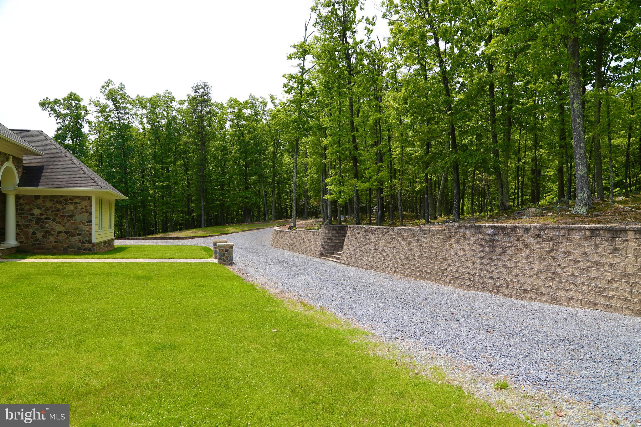 RIVER RIDGE - Residential