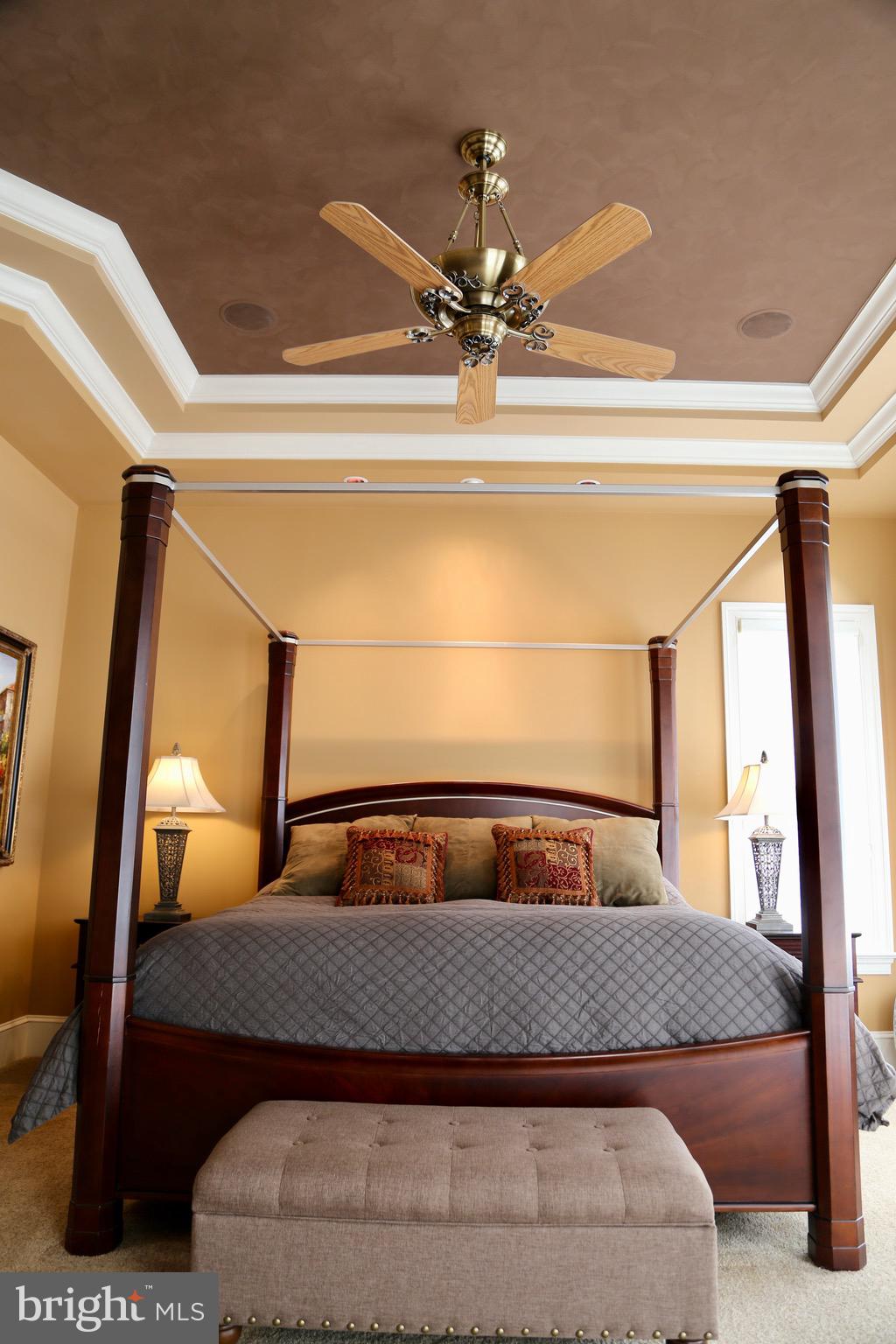 RIVER RIDGE - Residential