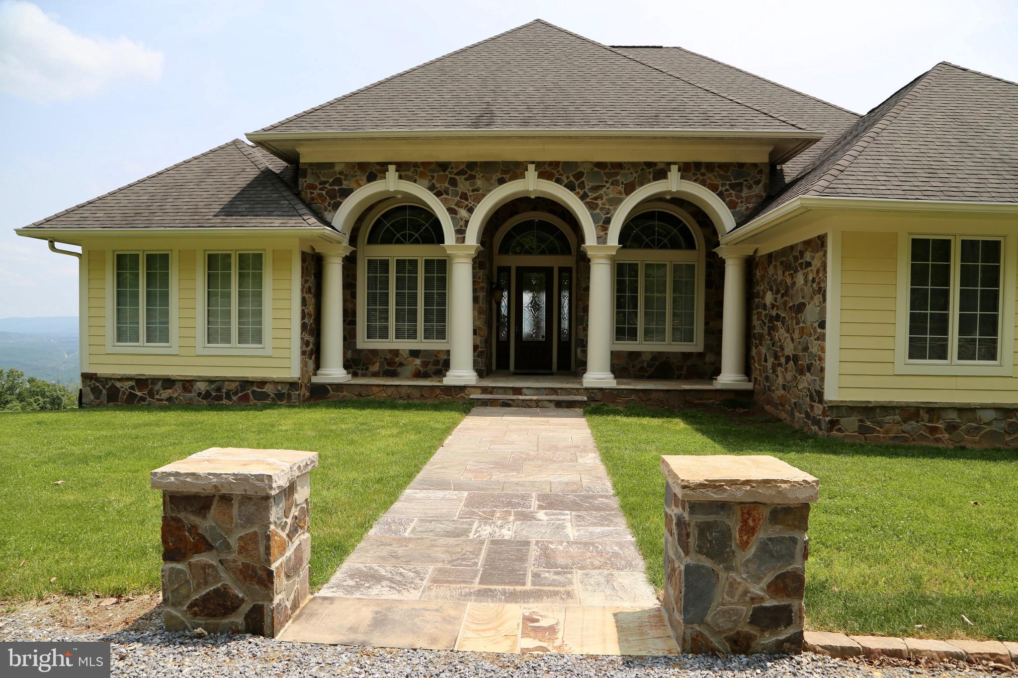 RIVER RIDGE - Residential