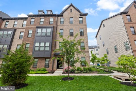 12363 AZURE LANE 42 FAIRFAX VA 22033