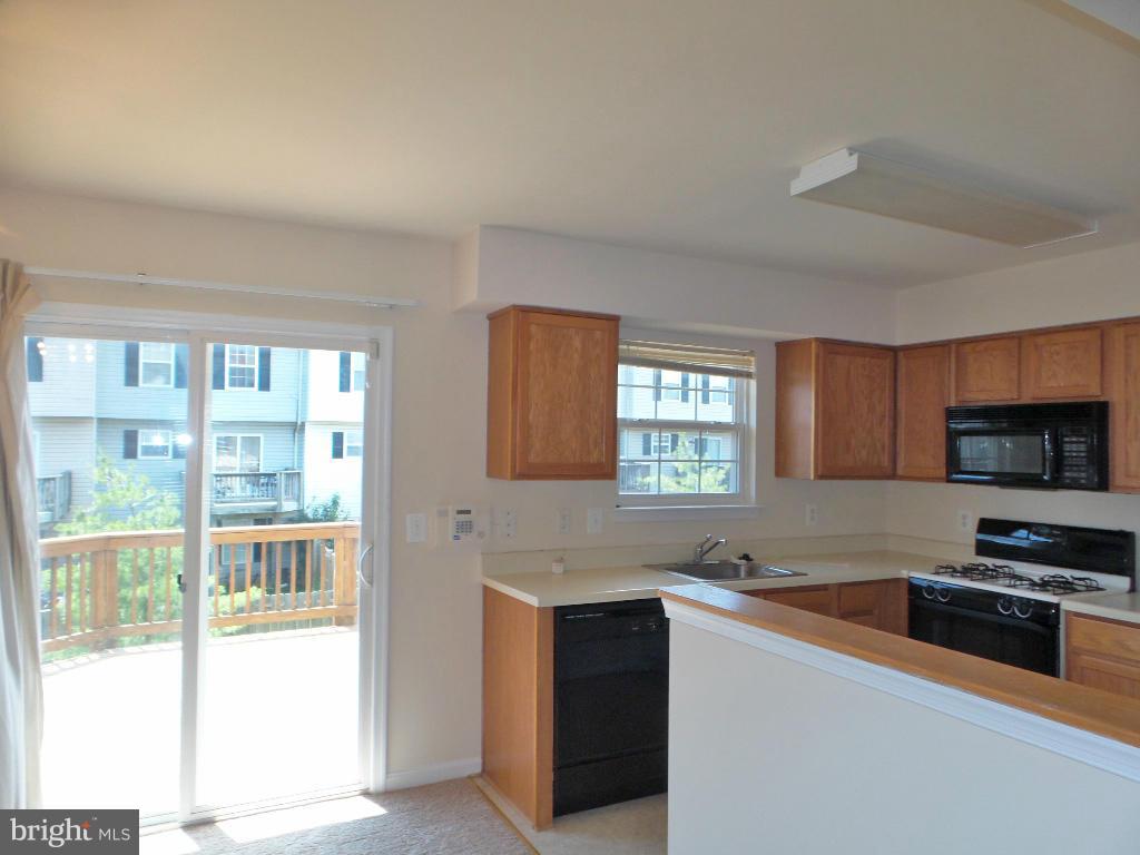 COLONY SQUARE- RSB PT PA - Residential