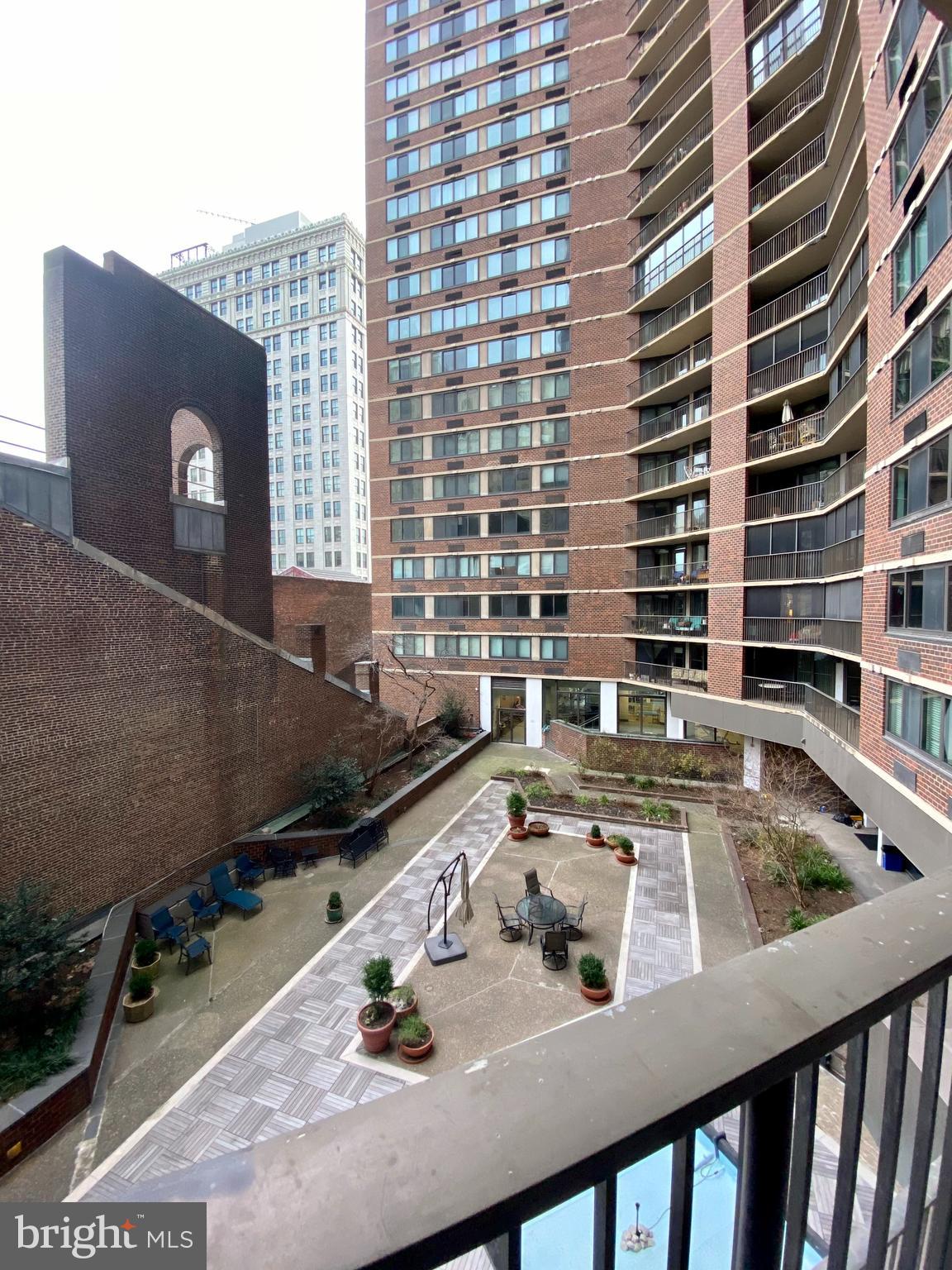 AVENUE OF THE ARTS - Residential