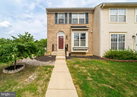 Townhouse For Sale - 3512 Wood Creek Drive<br/> SUITLAND, MD 20746