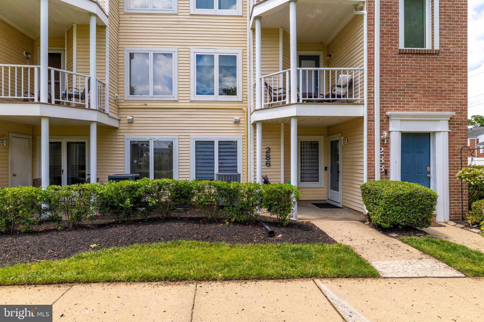 286 JUANITA COURT