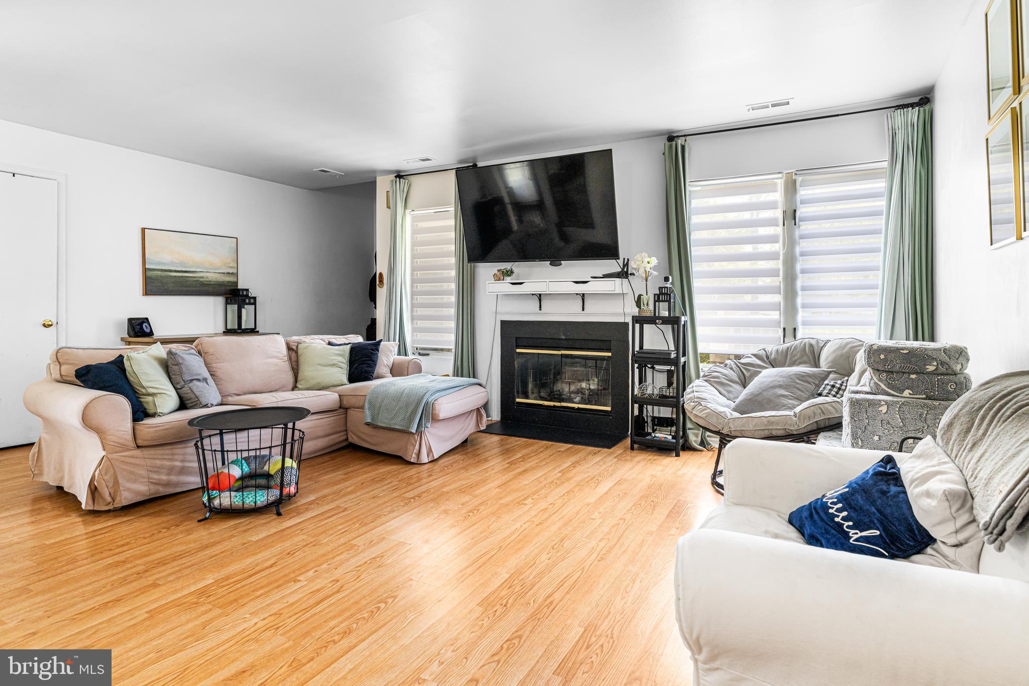 286 JUANITA COURT