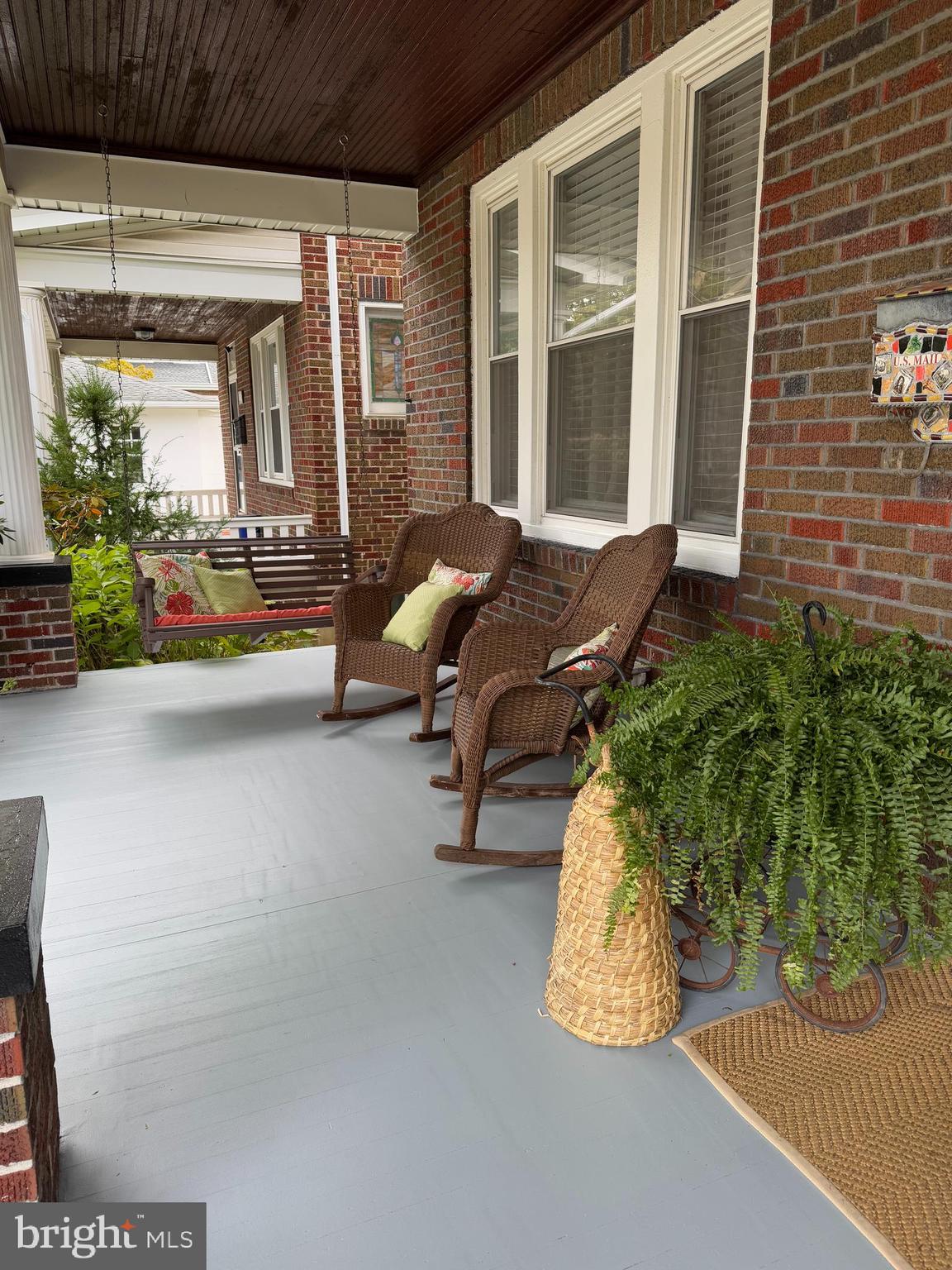 136 E ELM STREET