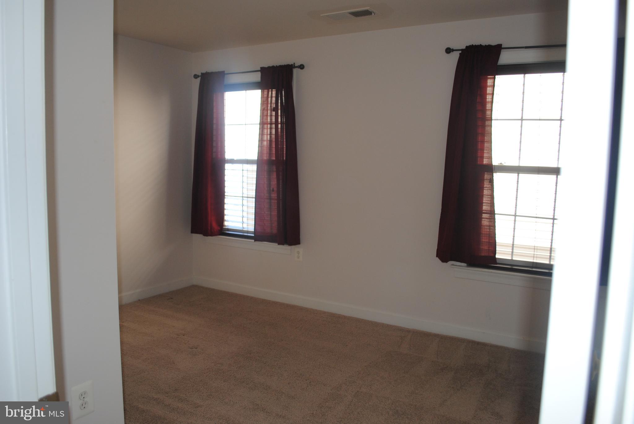 COPPERMINE CROSSING - Residential Lease