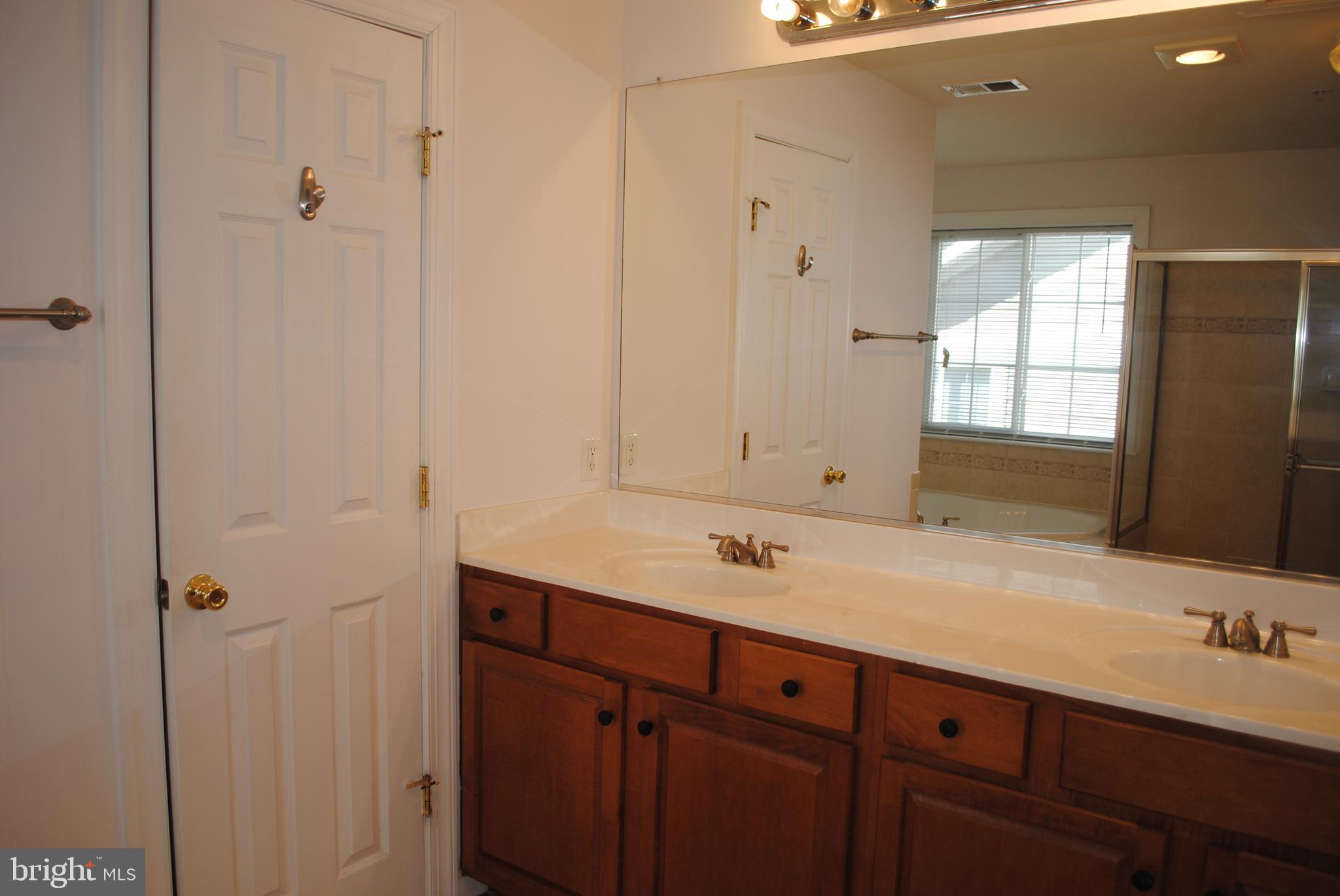 COPPERMINE CROSSING - Residential Lease